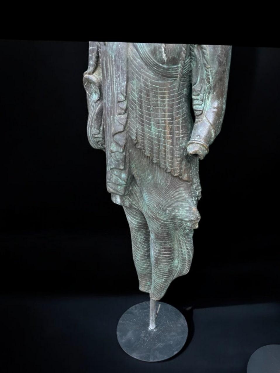 Grande scultura greca in bronzo del periodo acheo In condizioni buone in vendita a Madrid, ES