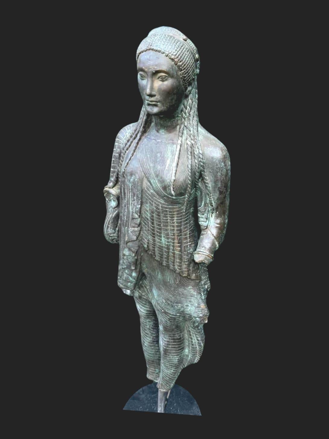 Metà XX secolo Grande scultura greca in bronzo del periodo acheo in vendita