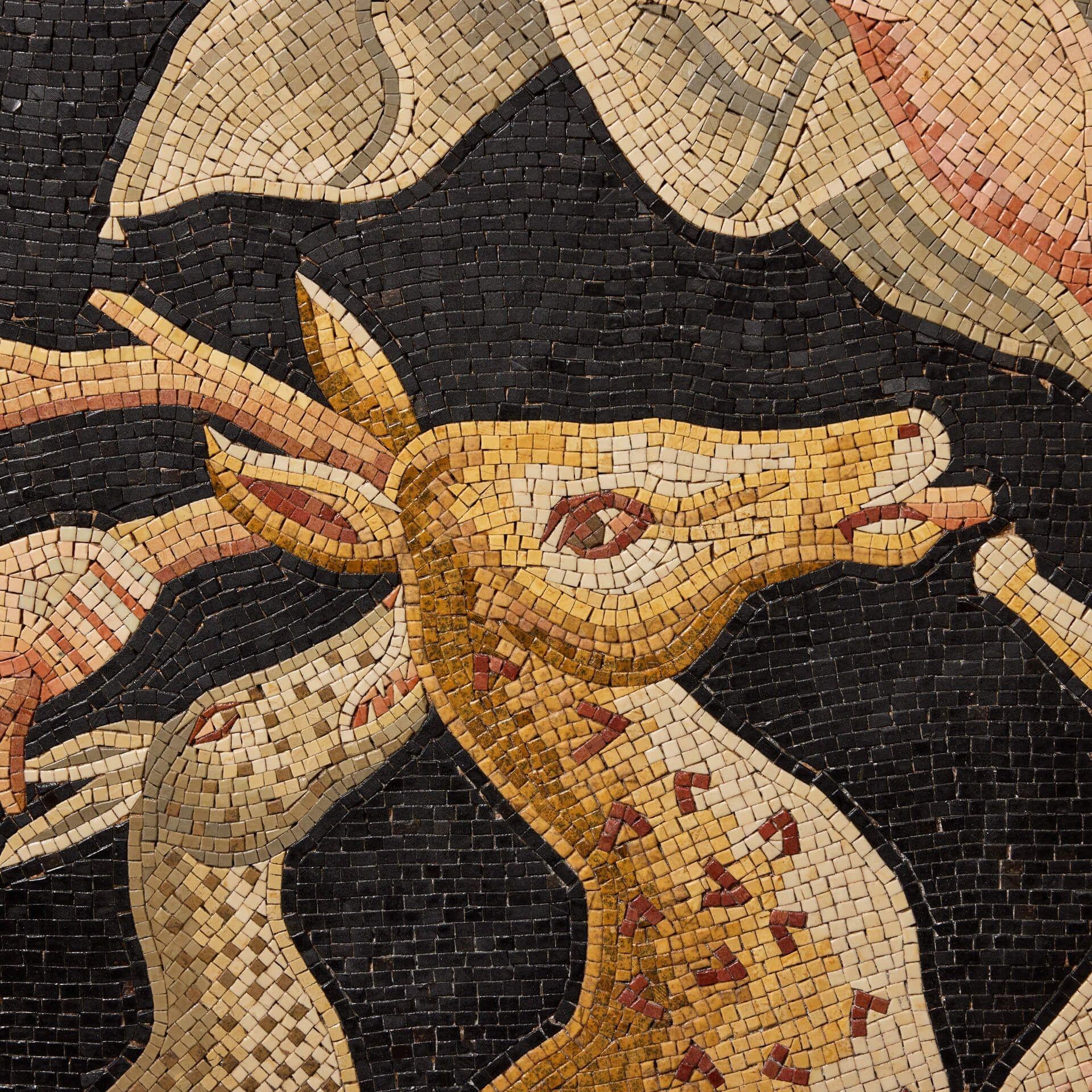 Große griechische Mosaikwandkunst, die die Hirschjagd darstellt im Zustand „Relativ gut“ im Angebot in Wormelow, Herefordshire