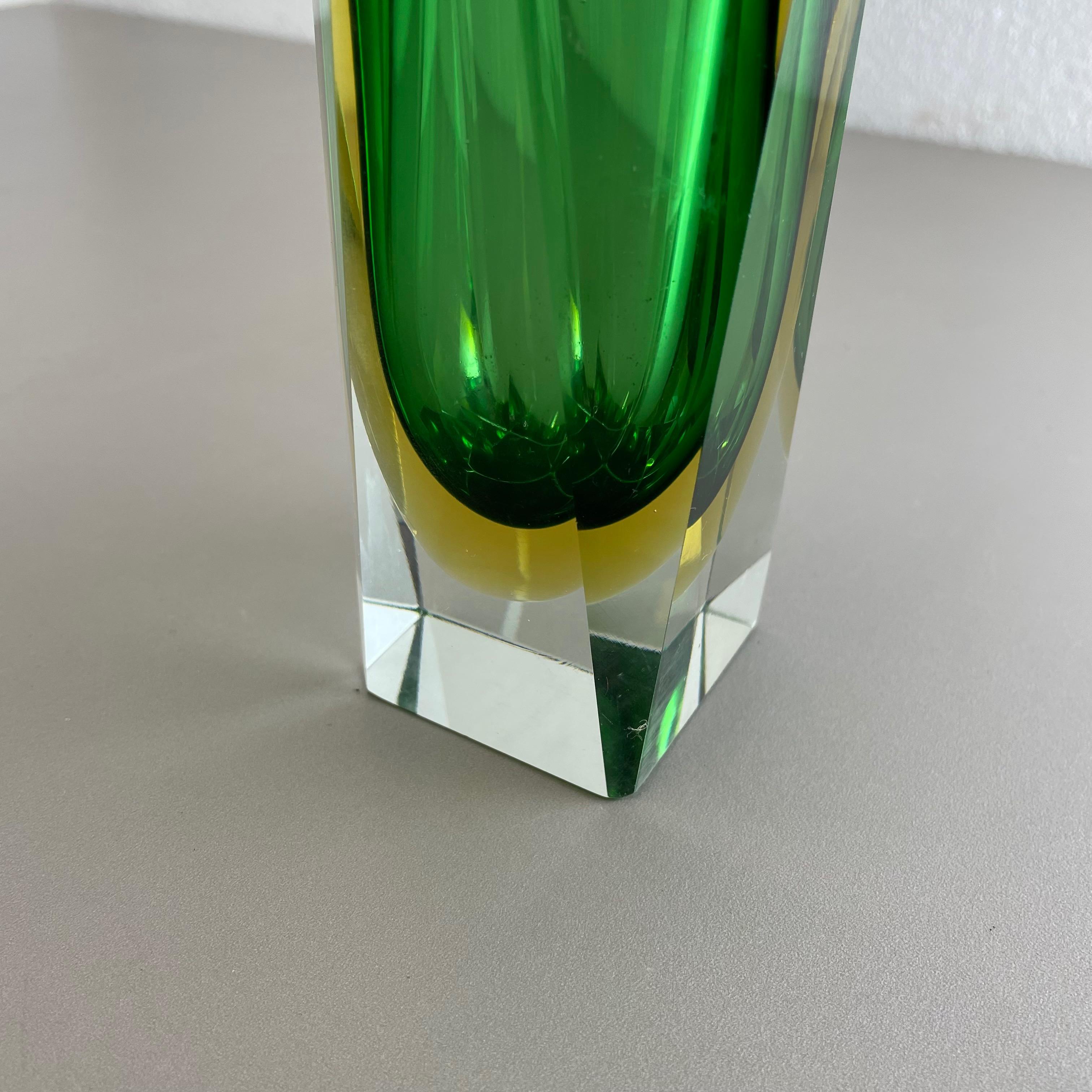 large Green 1, 1kg Murano Glass Sommerso Vase Flavio Poli Attr., Italy, 1970 For Sale 4