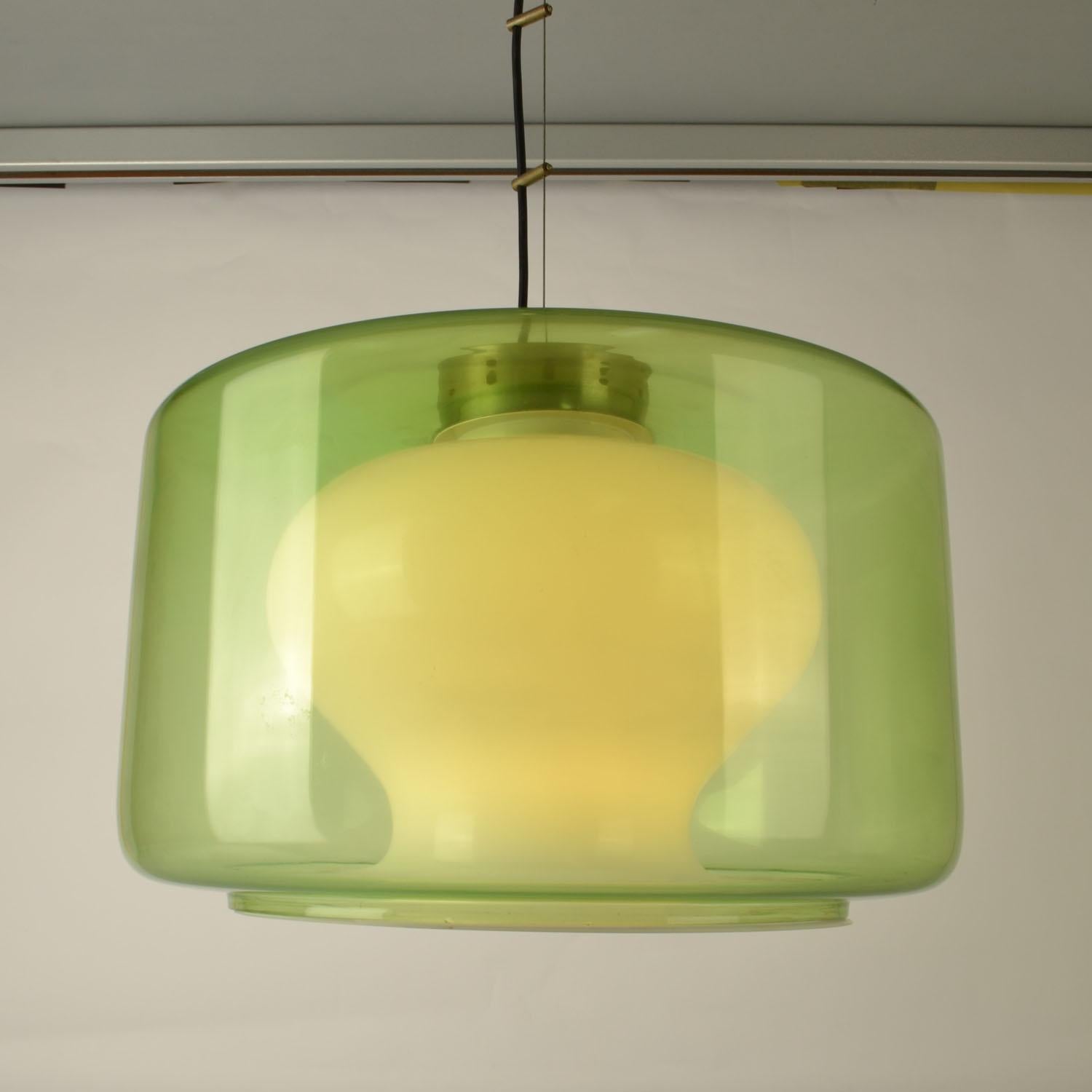 Grand pendentif en verre vert et opalin attribué à Carlo Nason Mazzega, années 1960 en vente 1