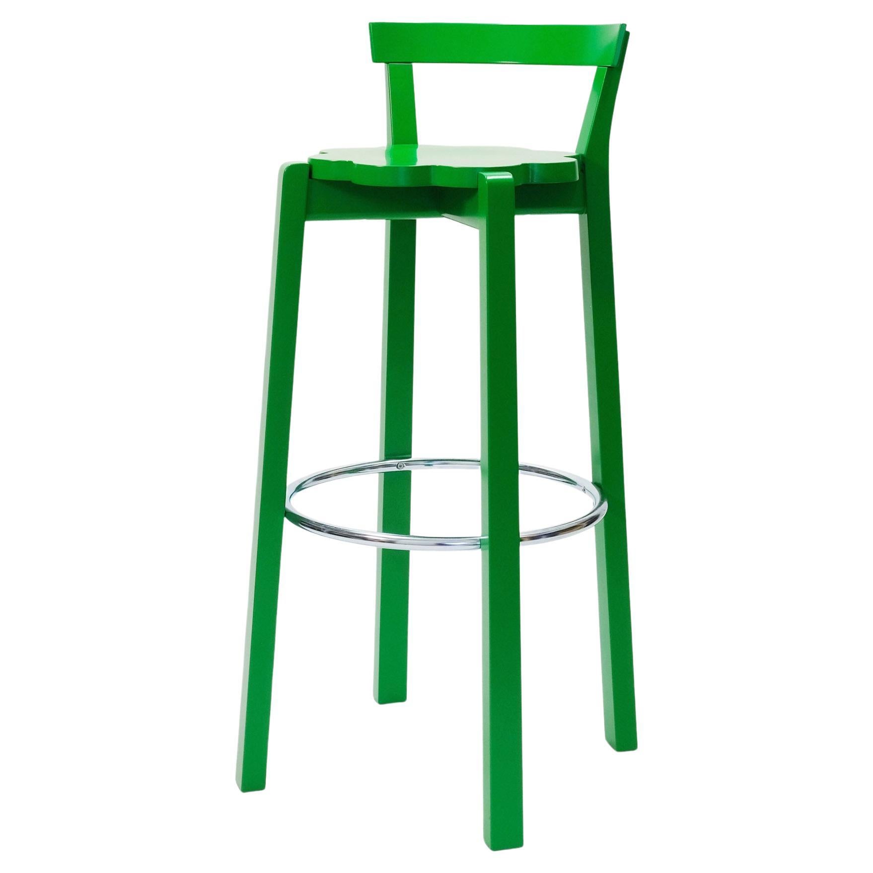Grande chaise de bar à fleurs vertes par Storängen Design