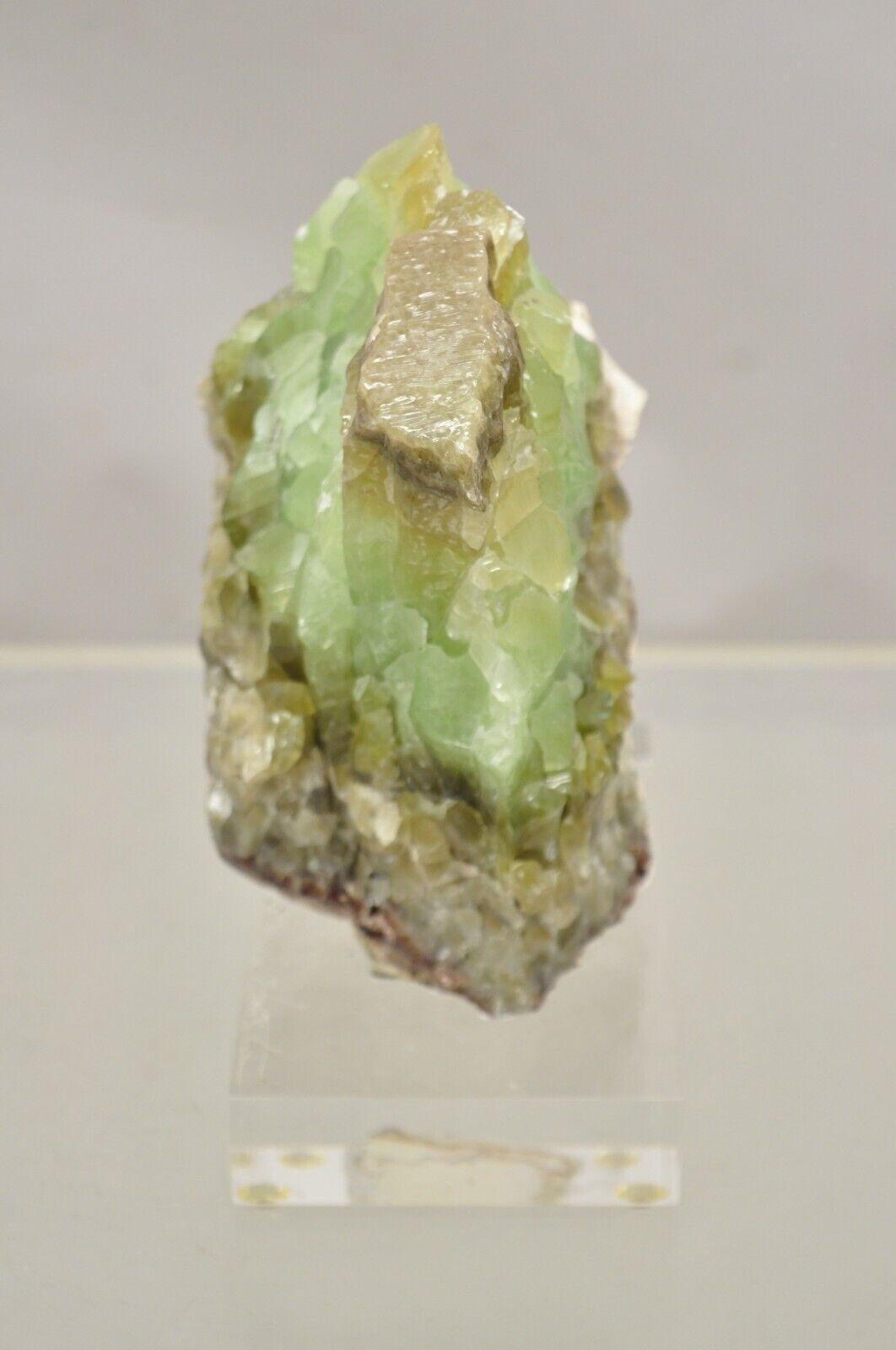 Large Green Calcite Quartz Mineral Geode Specimen Sculpture by Brenda Houston In Good Condition For Sale In Philadelphia, PA