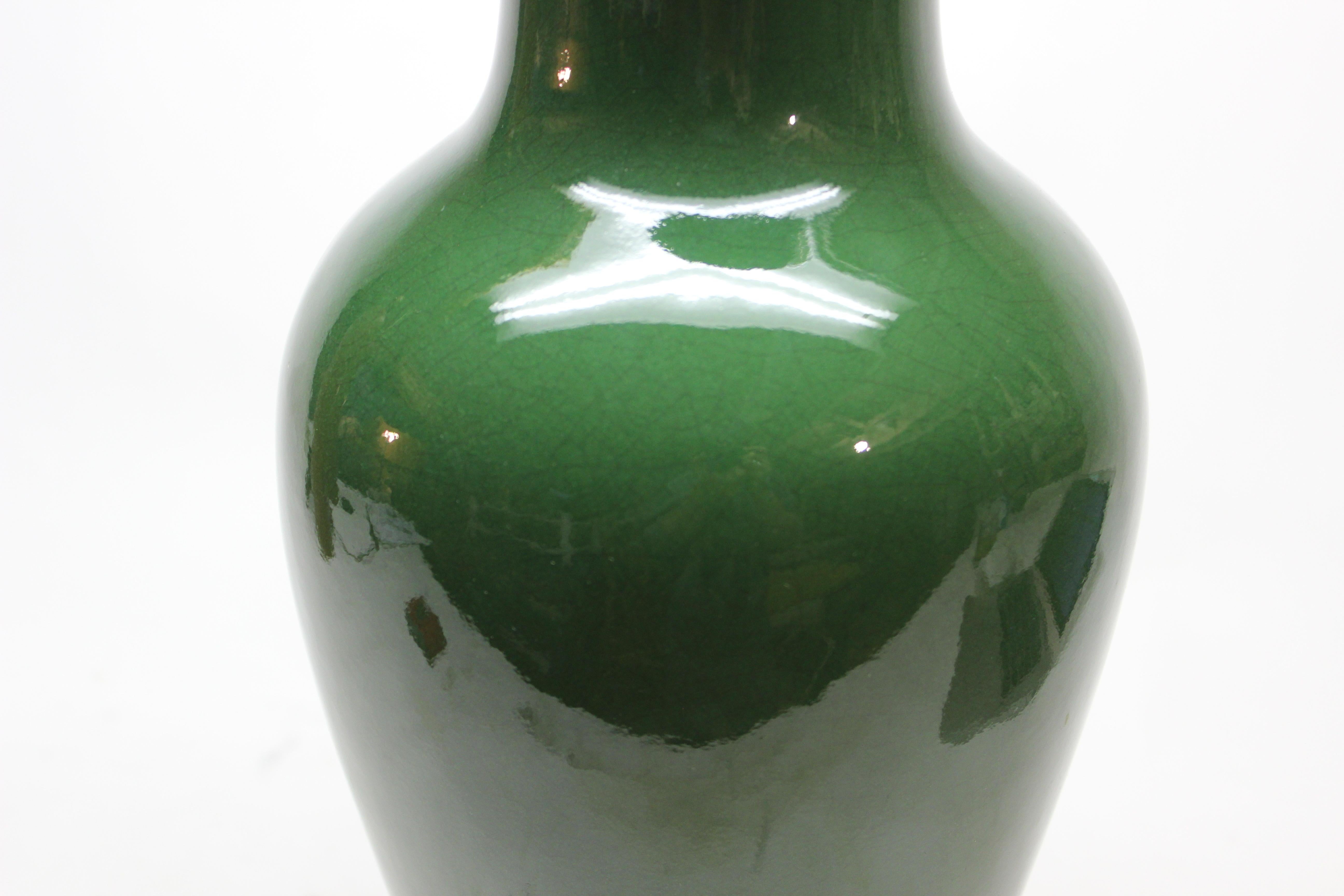 Große grüne Keramik-Tischlampe im Angebot 4
