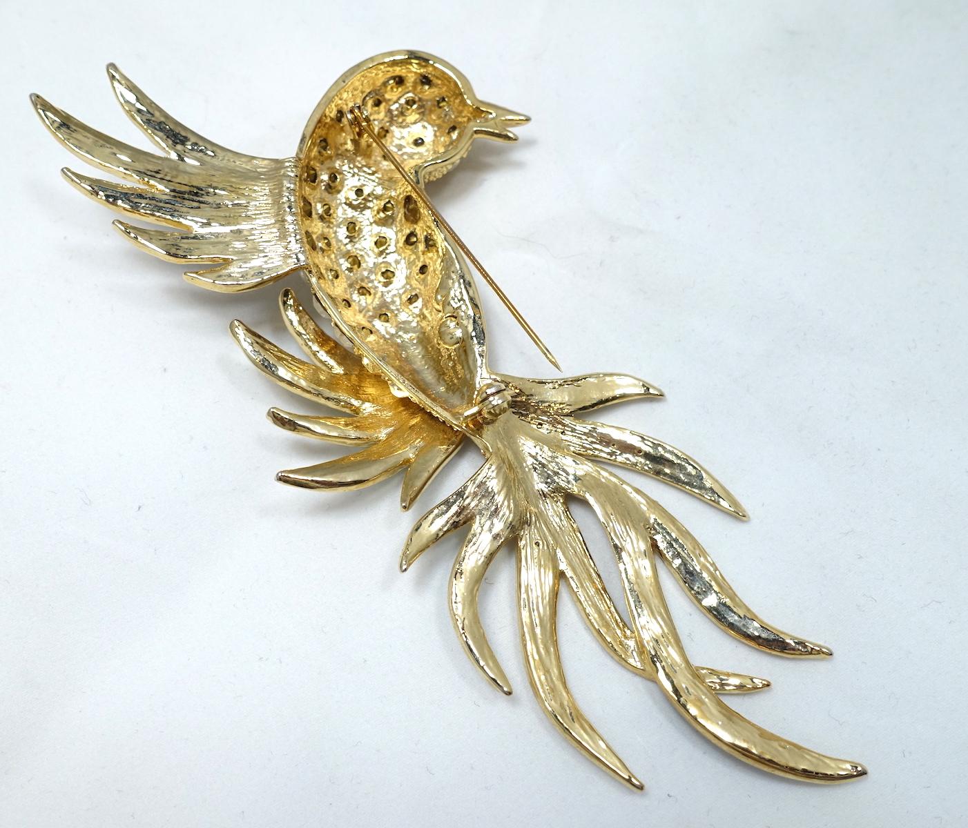 Women's or Men's Large Green & Clear Crystals & Enamel Bird Brooch For Sale