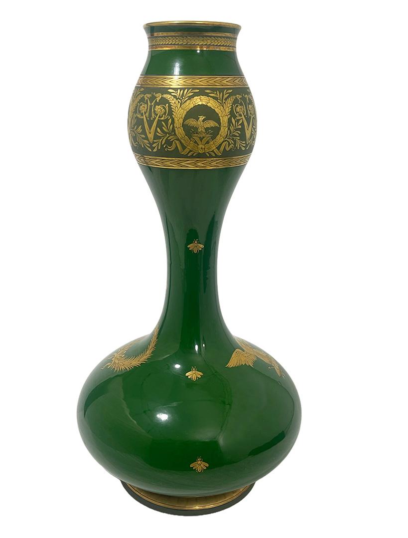 Large green Double-Gourd vase by Jaget and Pinon, France, 1901-1913 For Sale 3