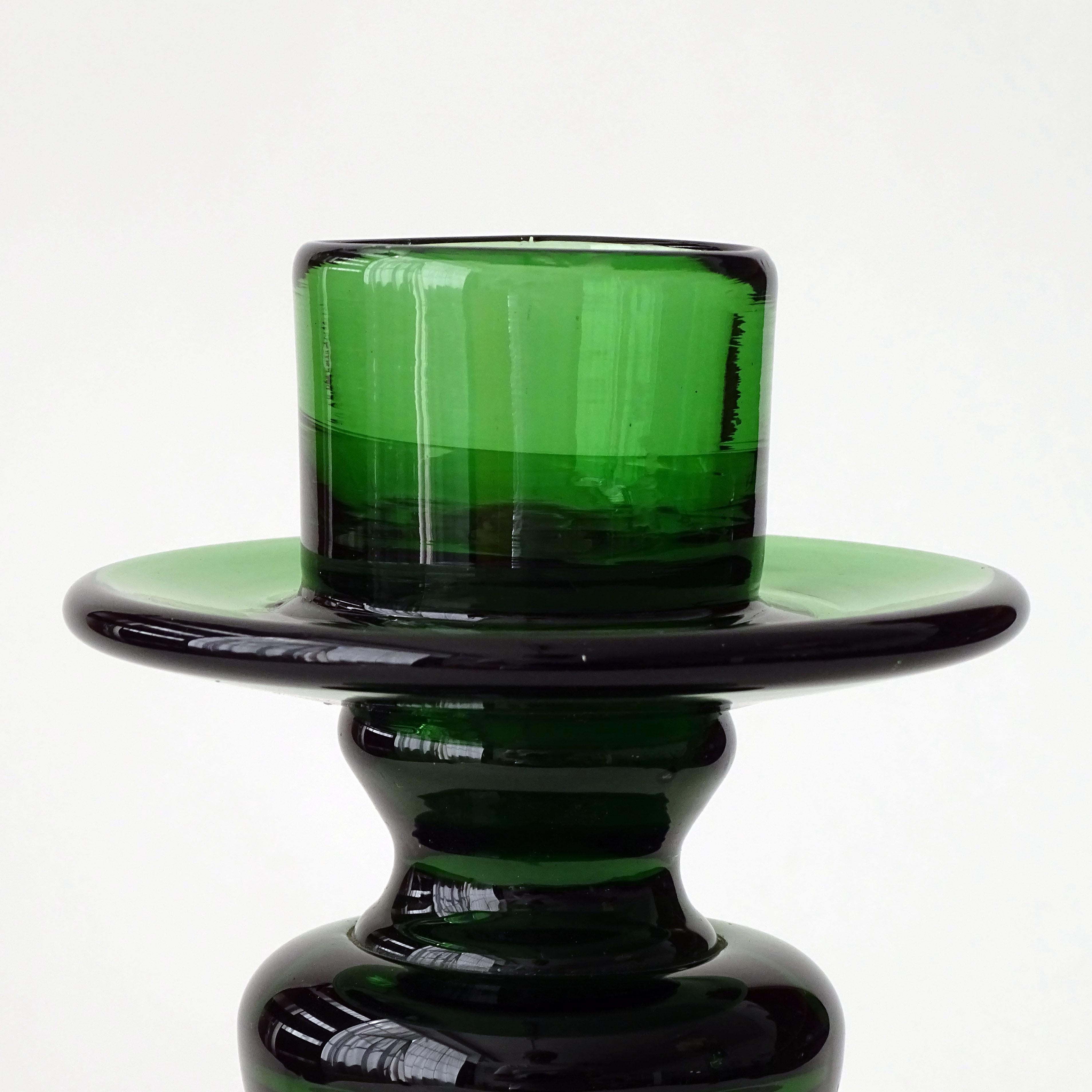Großer Kerzenständer aus grünem Glas von Vetri Taddei di Empoli, Italien, 1940er Jahre (Moderne der Mitte des Jahrhunderts) im Angebot