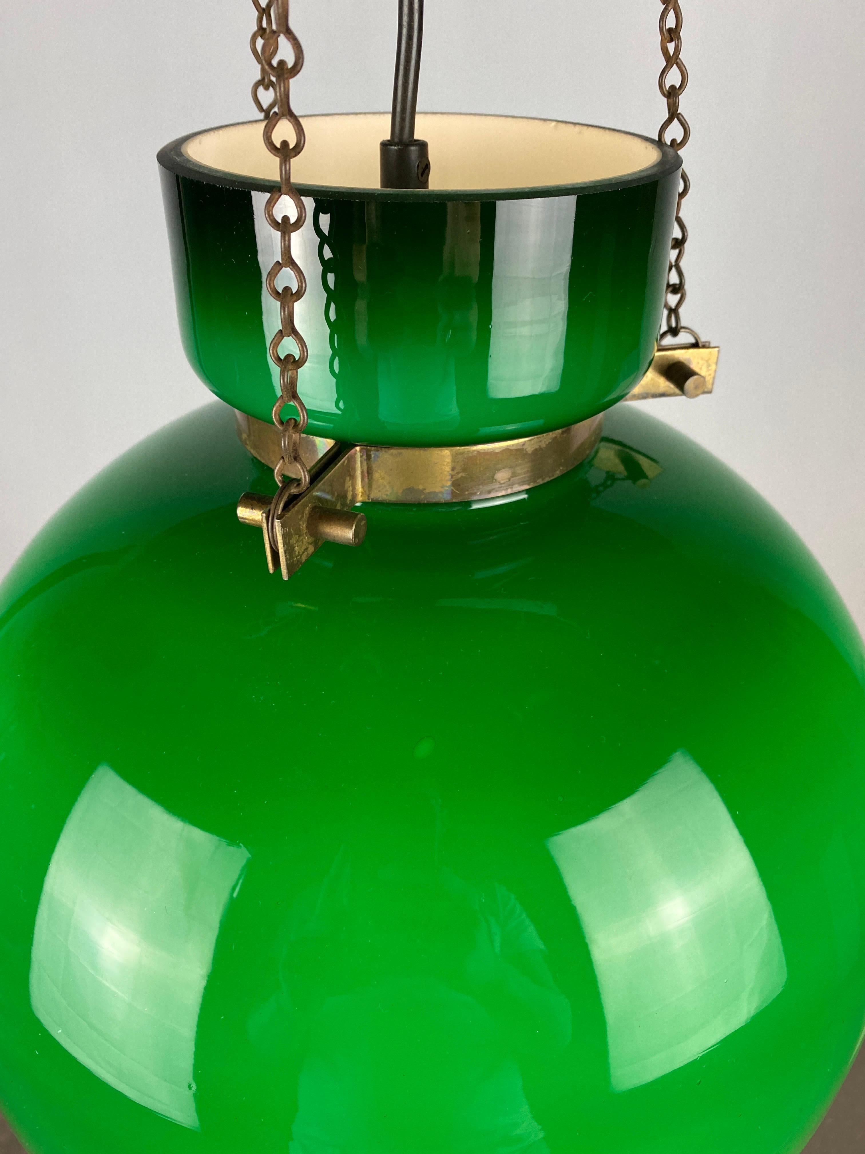 Large Green Glass Pendant Light by Herbert Proft for Glashütte Limburg 1970 For Sale 4