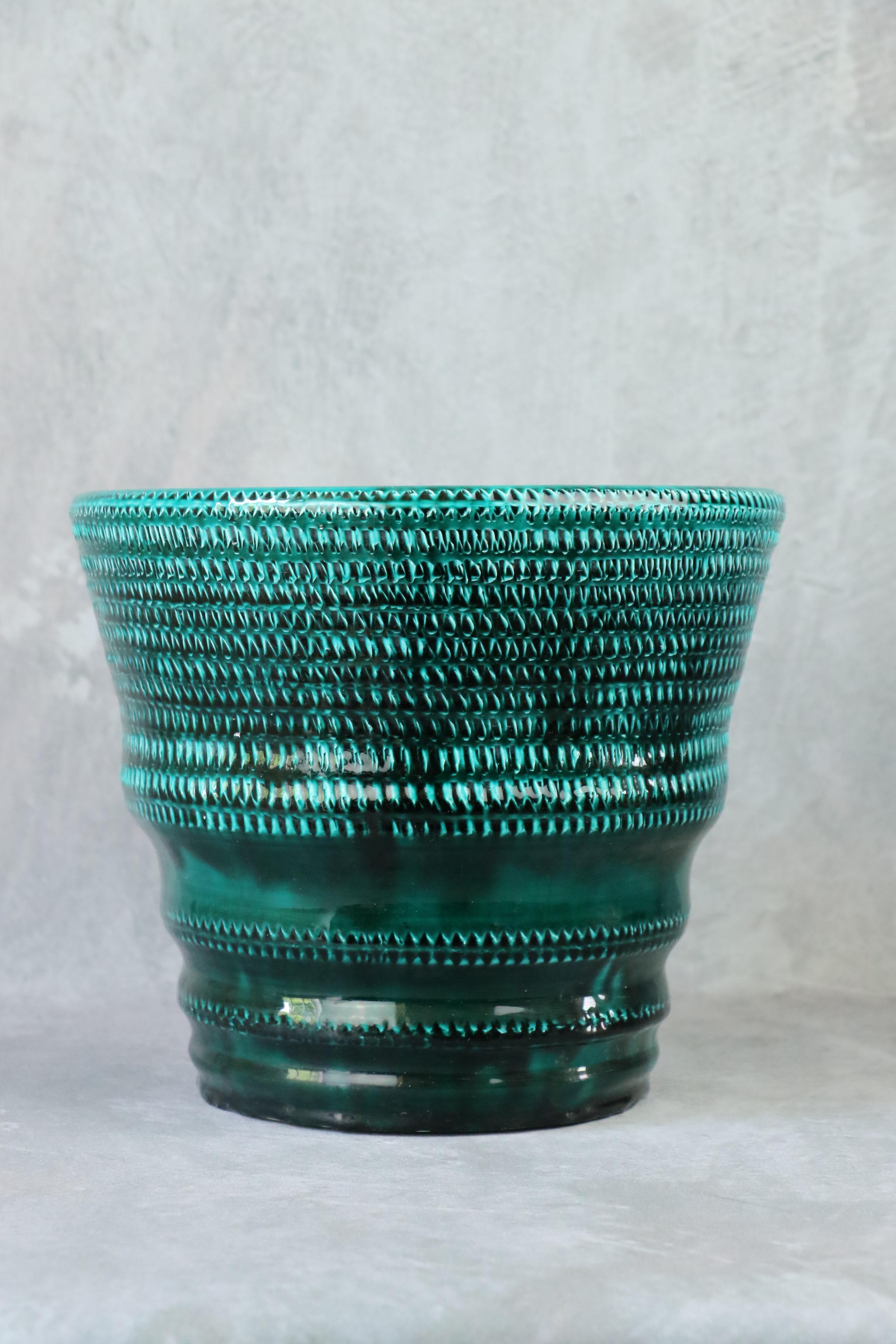 Mid-Century Modern Grand vase à corne en céramique émaillée verte par Accolay - 1960 - Céramique française en vente