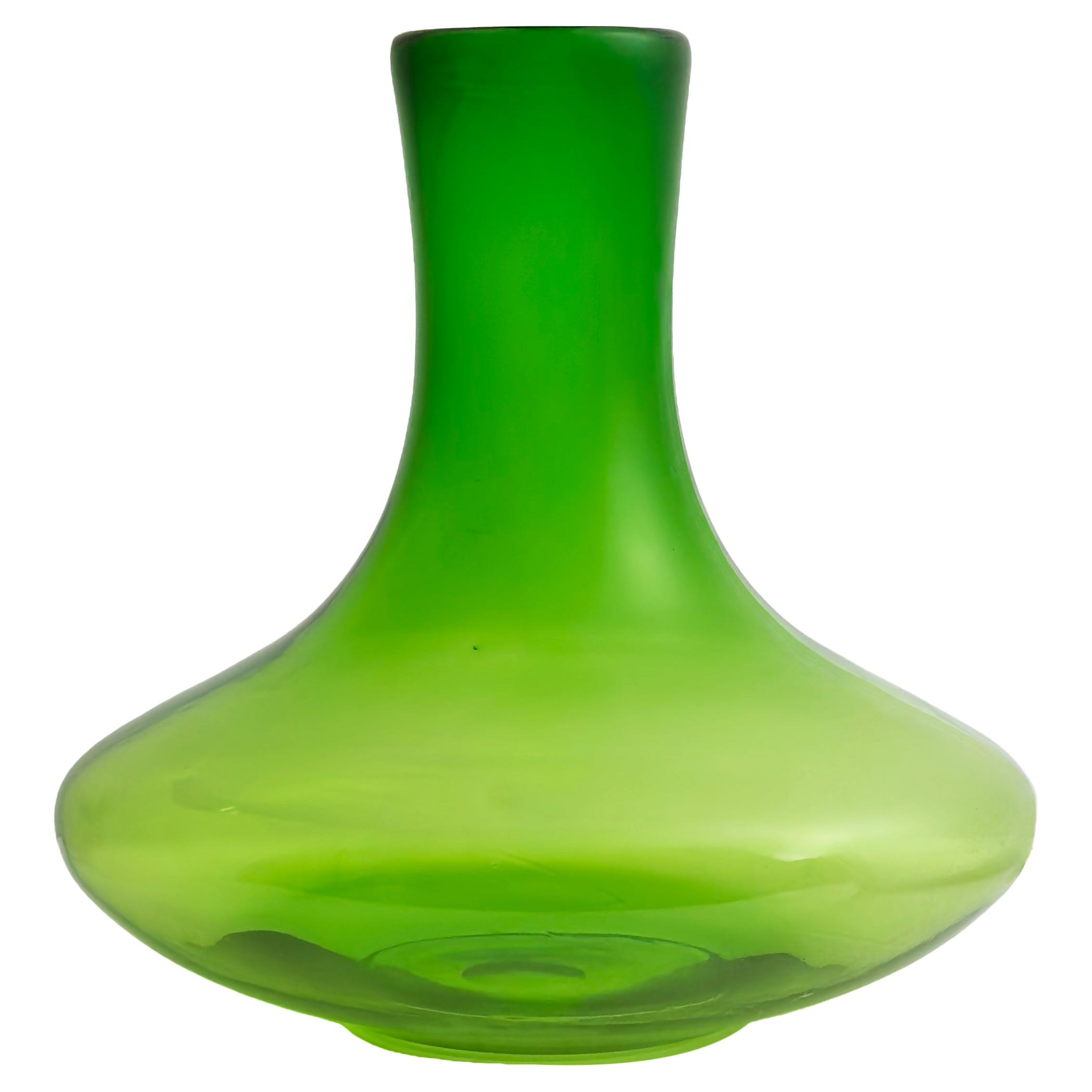 Grande vaso in vetro soffiato a mano verde, attribuito a Reijmyre Glasbruk, Svezia, anni 
60 in vendita