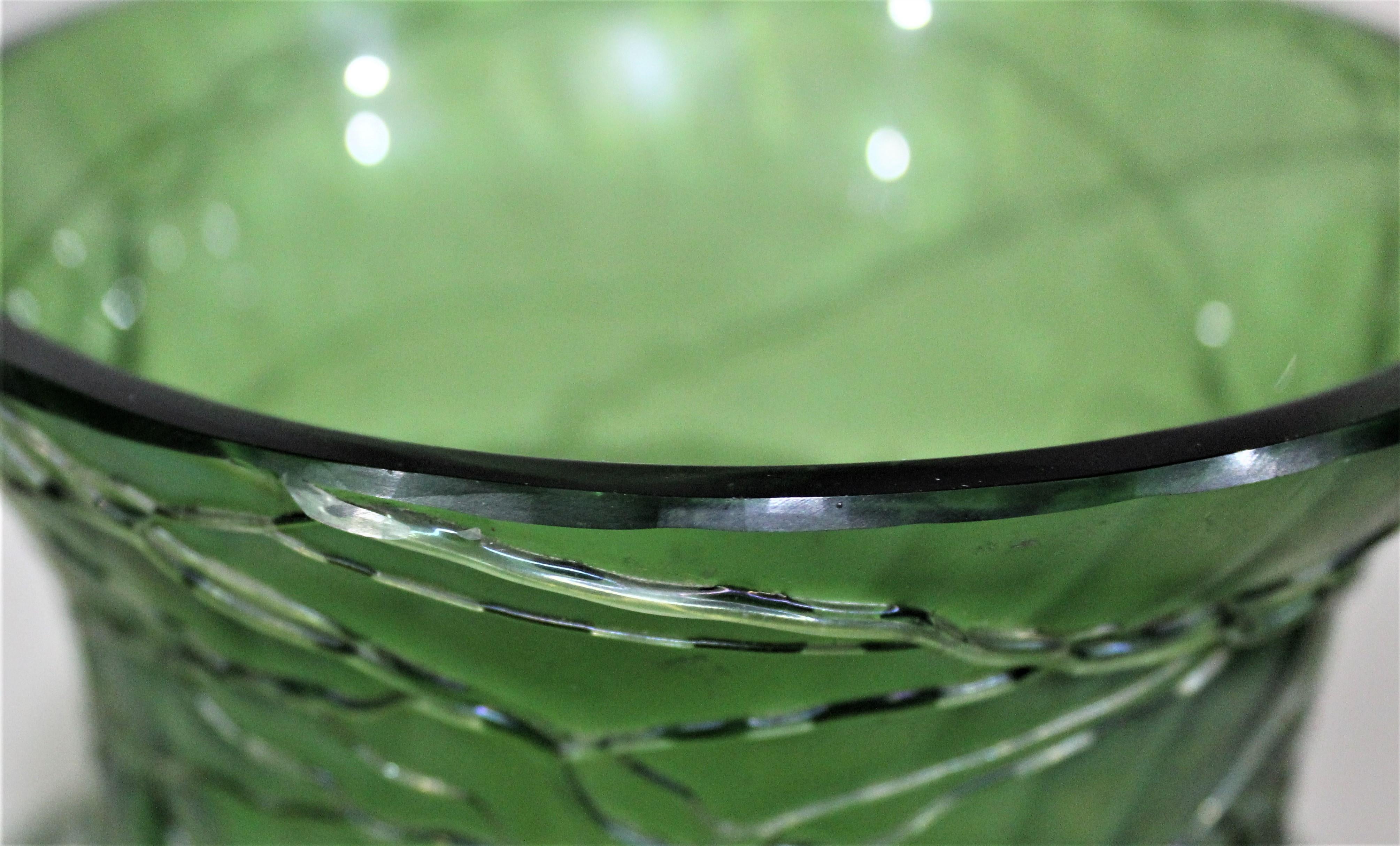 Loetz  Large Green Iridescent Threaded Art Glass Vase 2