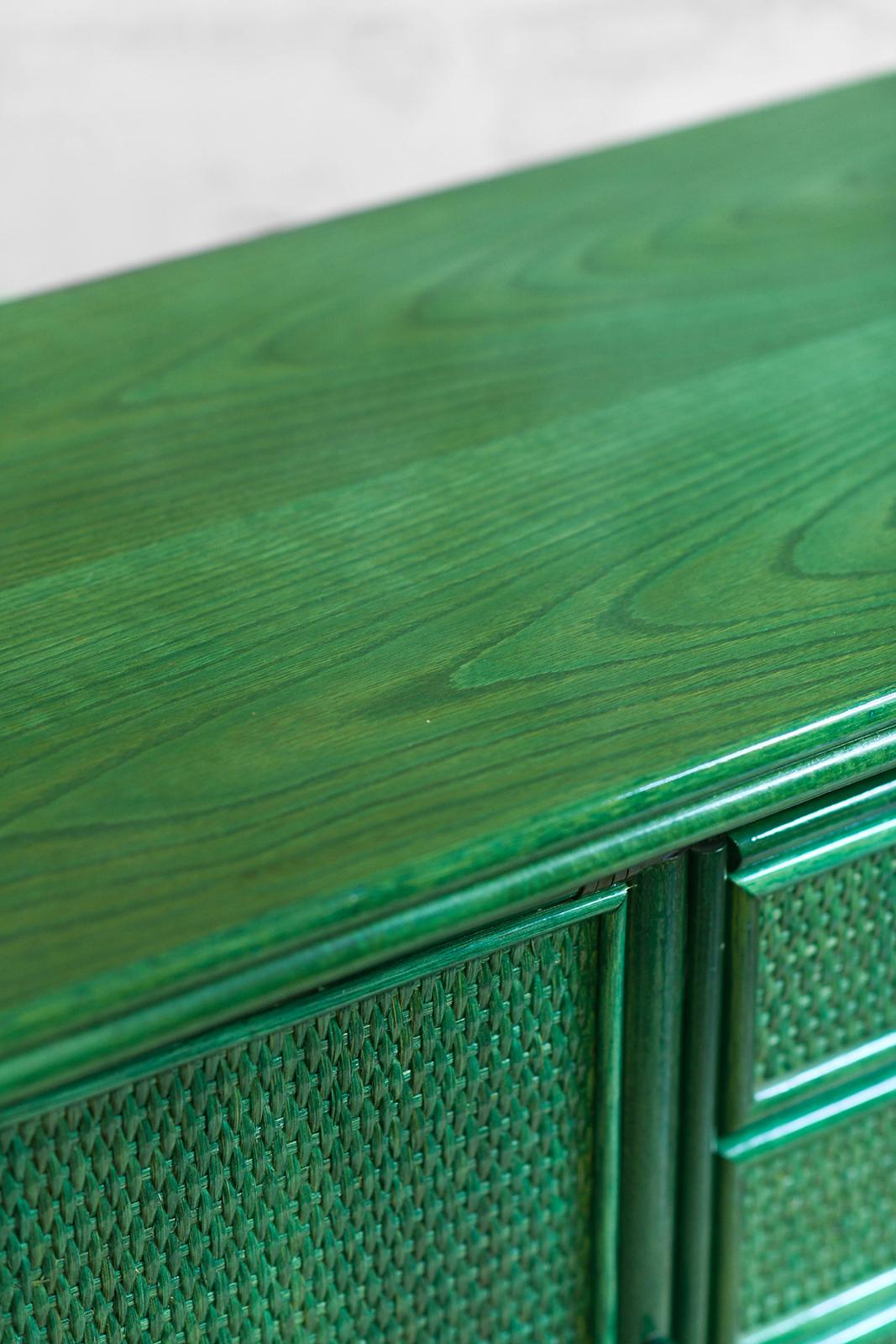 Large green lacquered sideboard, 1980s For Sale 3