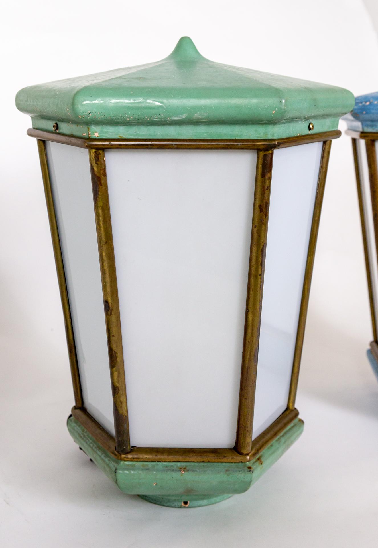 Grande lanterne en fonte émaillée de porcelaine verte 2
