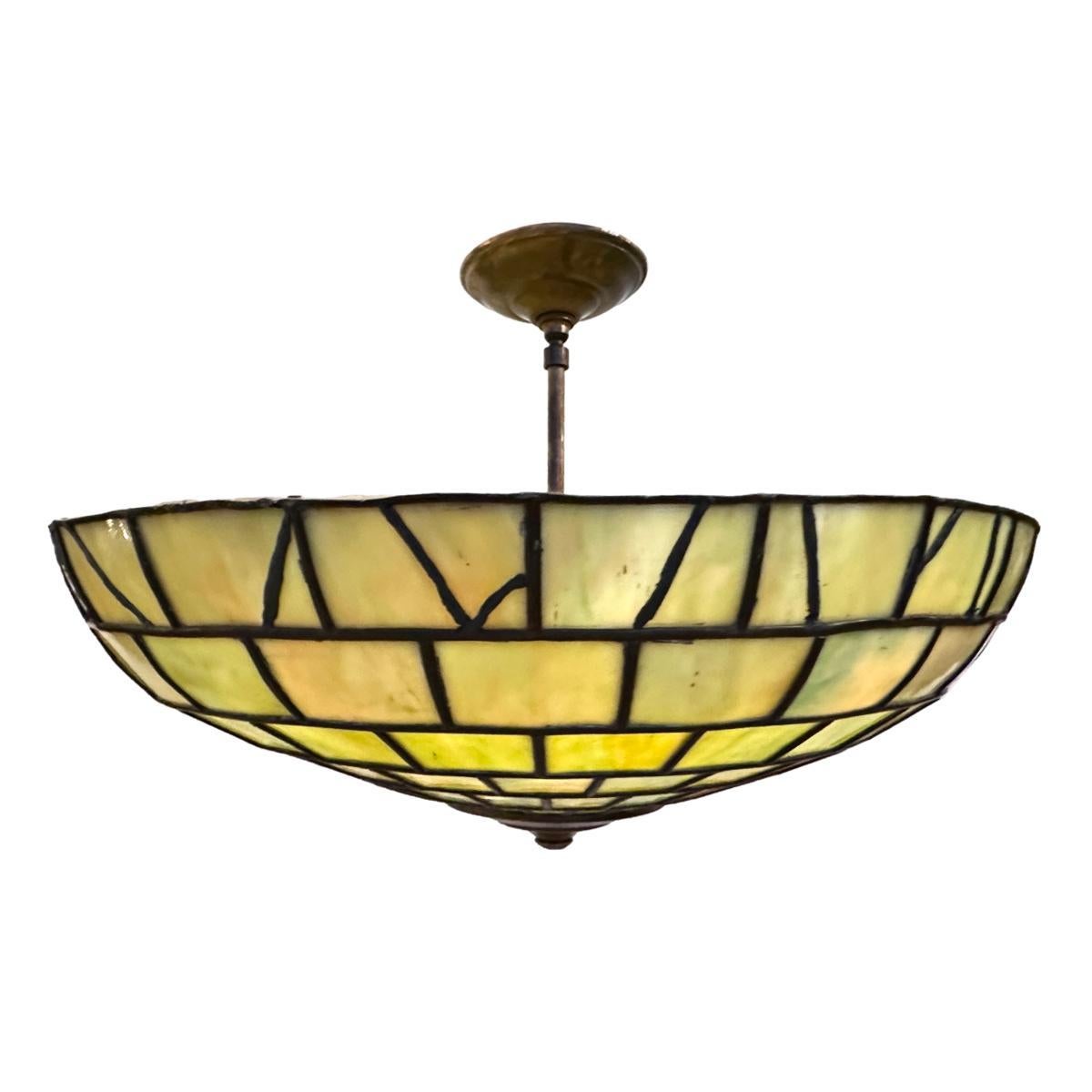 Vetro Grande lampadario in vetro piombato verde in vendita