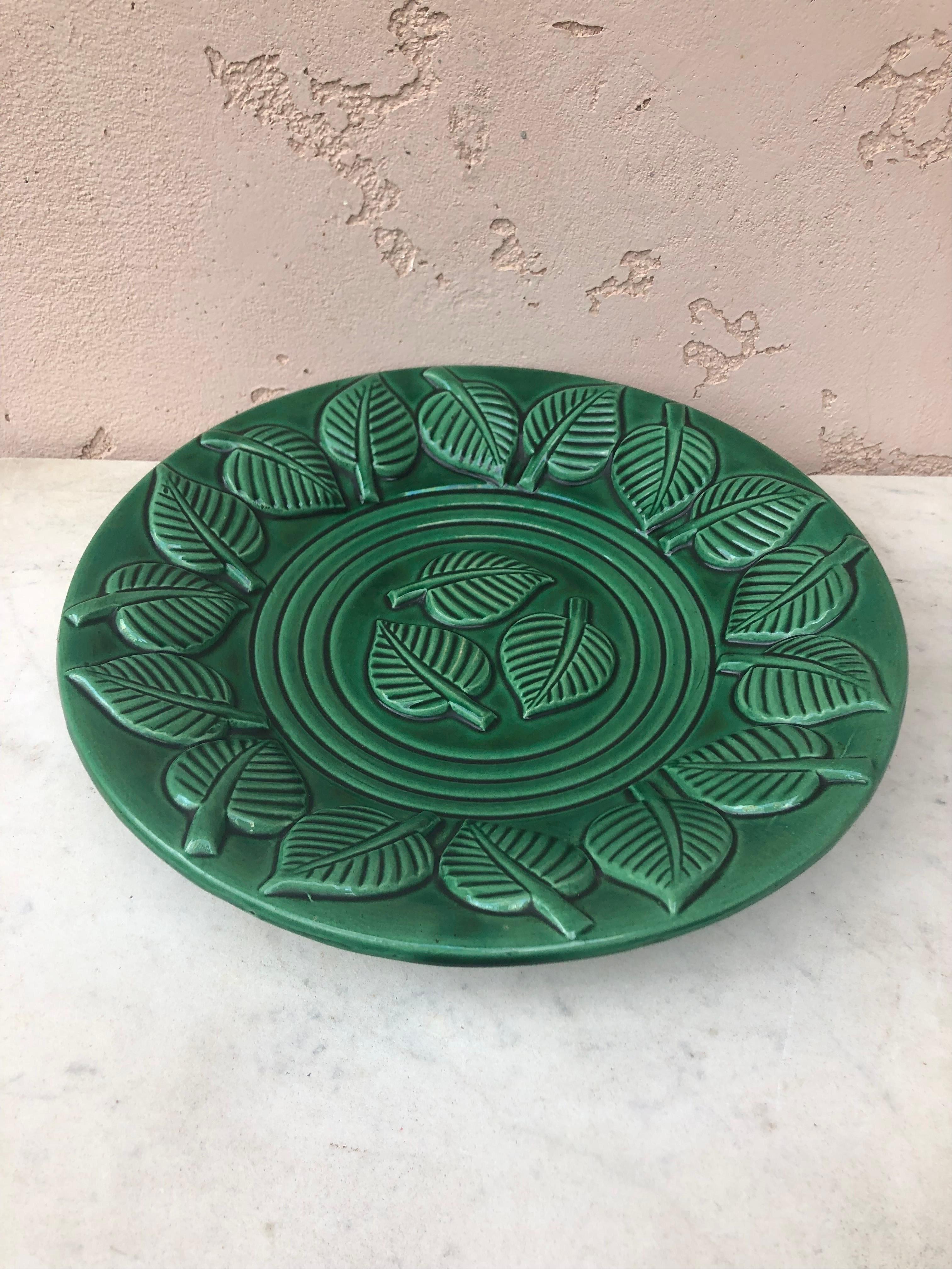 Mid-Century Modern Large Green Majolica Platter with Leaves Saint Clement, Circa 1950 For Sale
