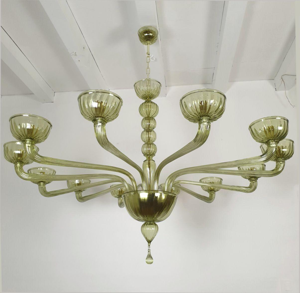 Mid-Century Modern Large Green Murano glass chandelier, Italy