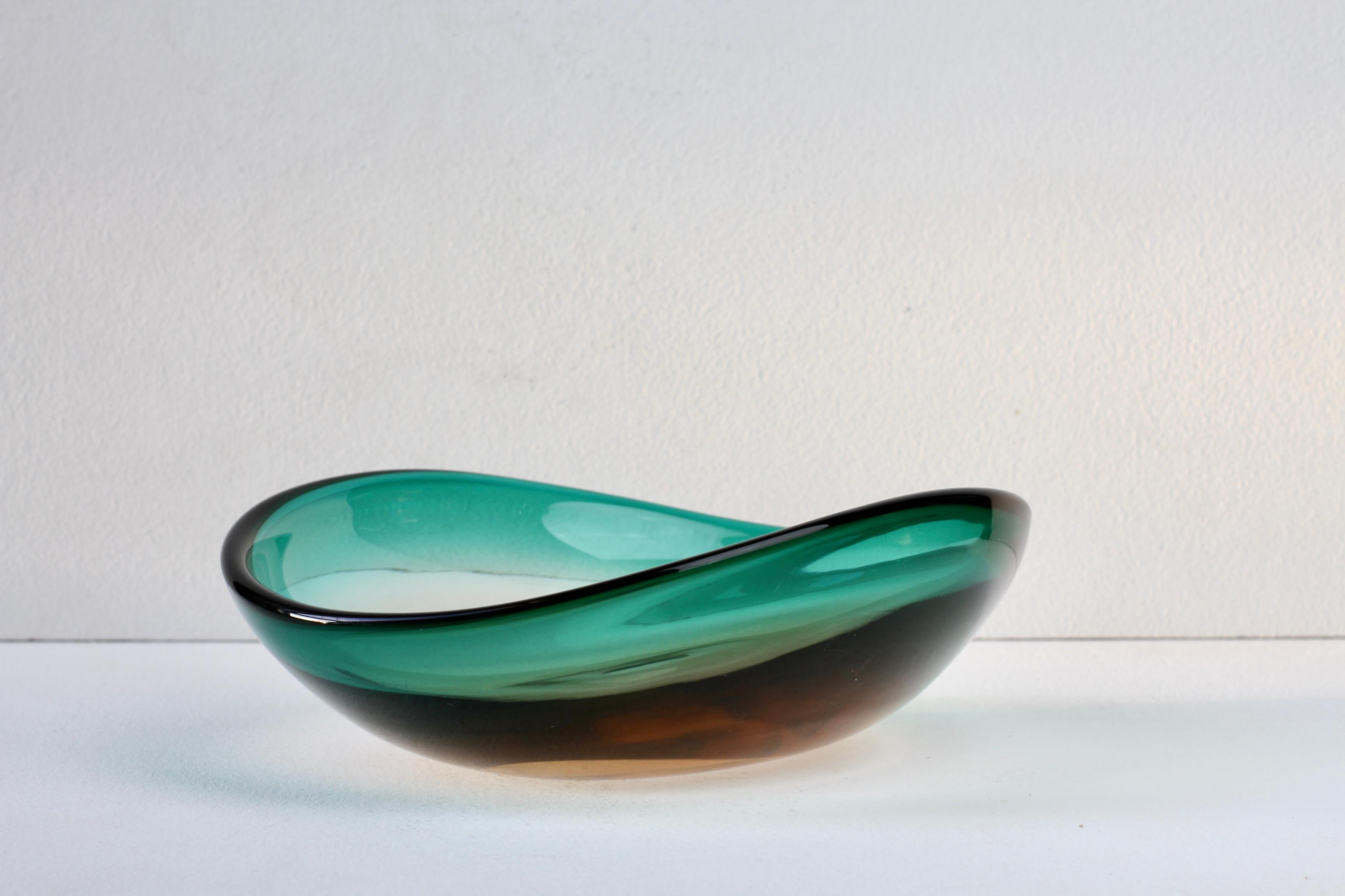 Grande piatto in vetro di Murano verde Flavio Poli per Seguso d'Arte Attribuito C.C. 1960 In condizioni buone in vendita a Landau an der Isar, Bayern
