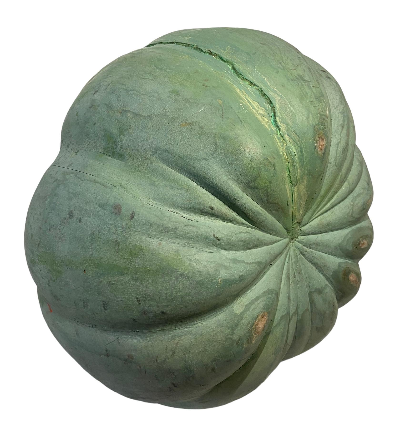 Large green patinated pumpkin in wood For Sale 2