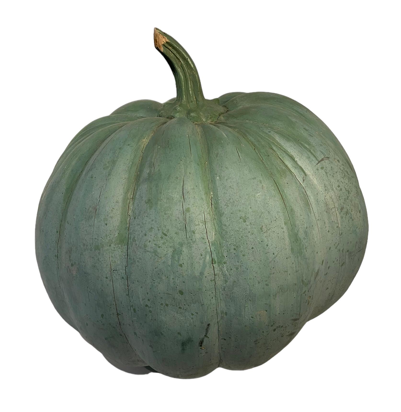 Large green patinated pumpkin in wood For Sale 1