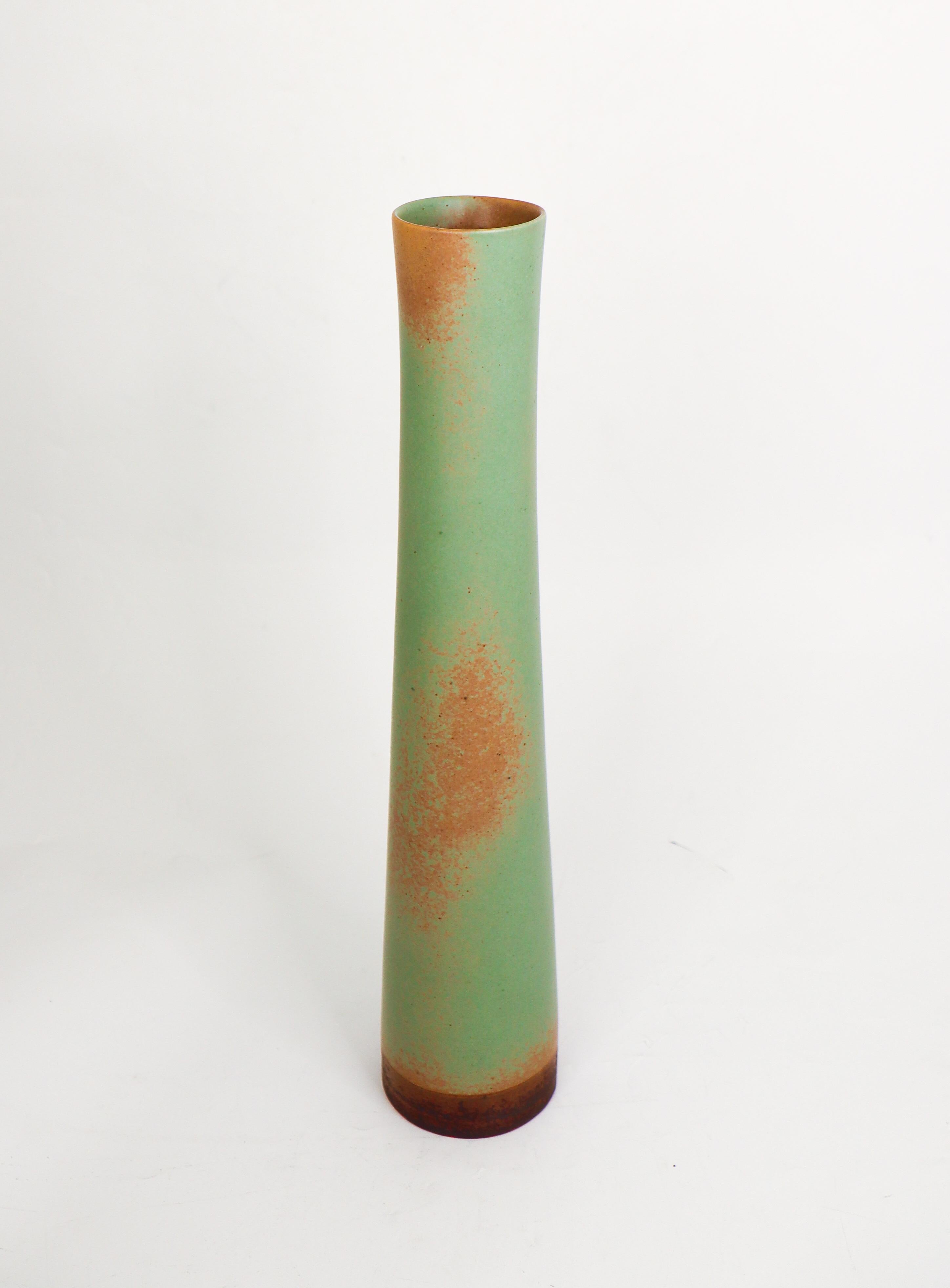 Swedish Large Green Stoneware Vase - Annikki Hovisaari - Arabia - Midcentury Modern For Sale