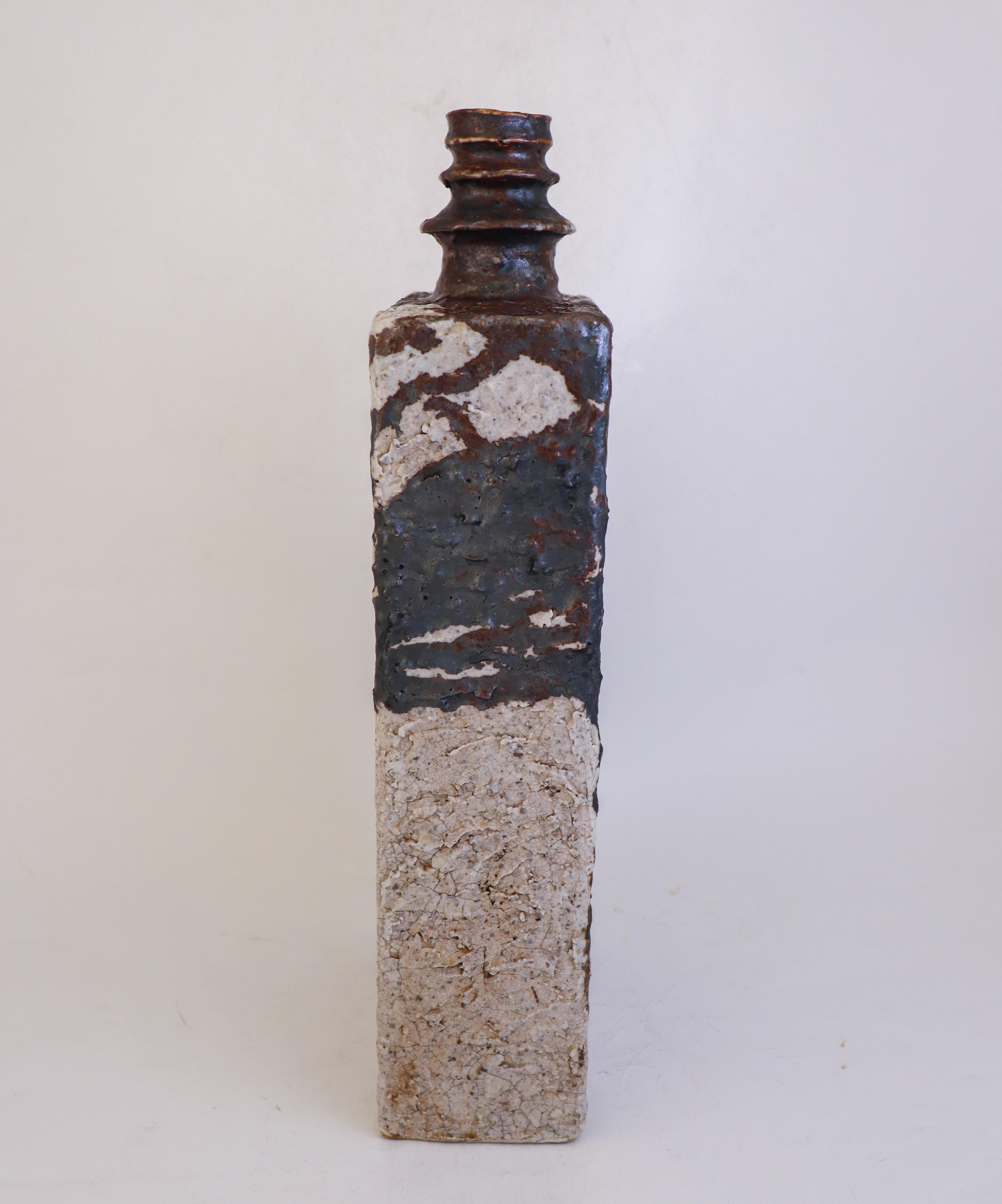 Suédois Grande bouteille / vase Annikki Hovisaari, Arabia, moderne du milieu du siècle dernier en vente