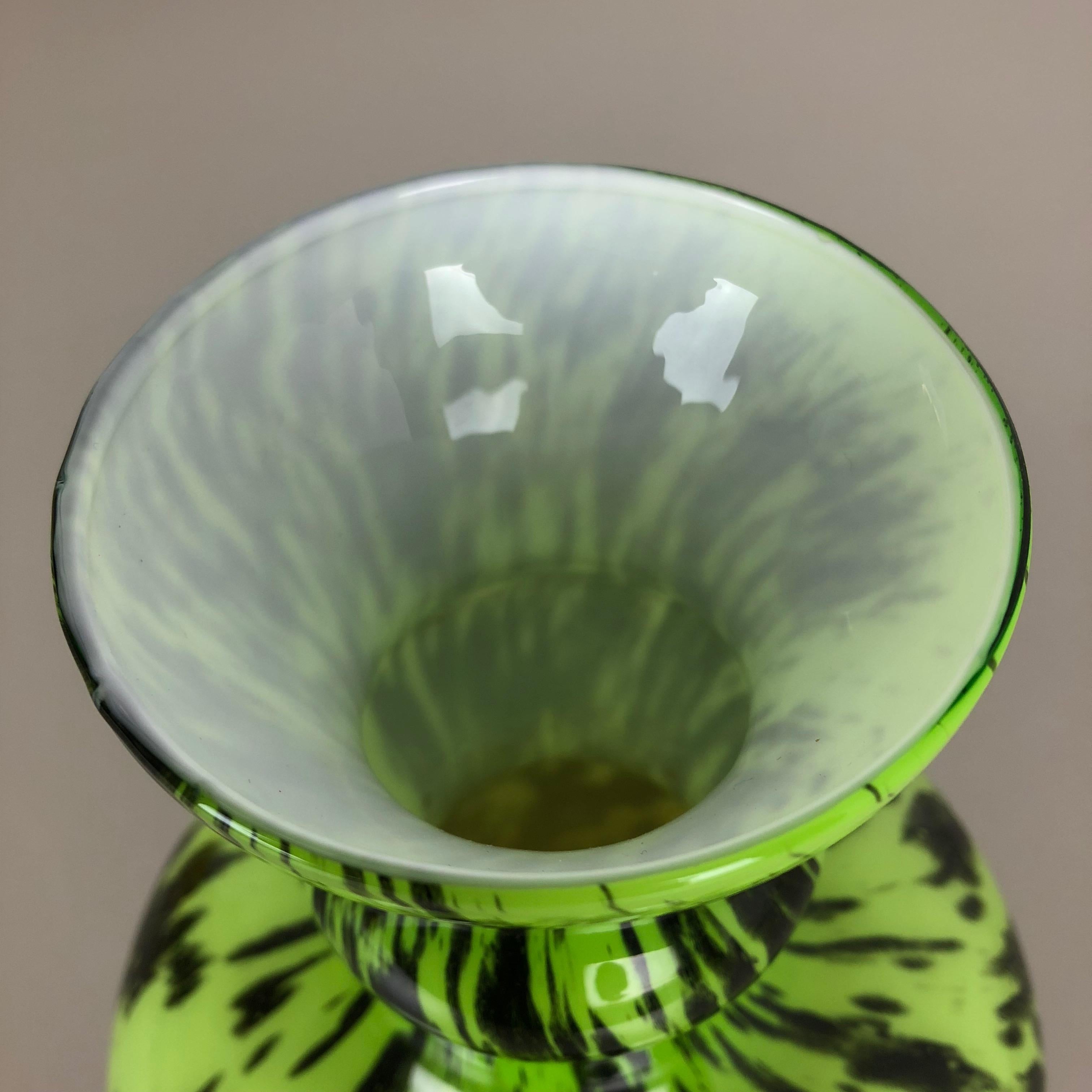Large Green Vintage Pop Art Opaline Florence Vase Design, Italy For Sale 3