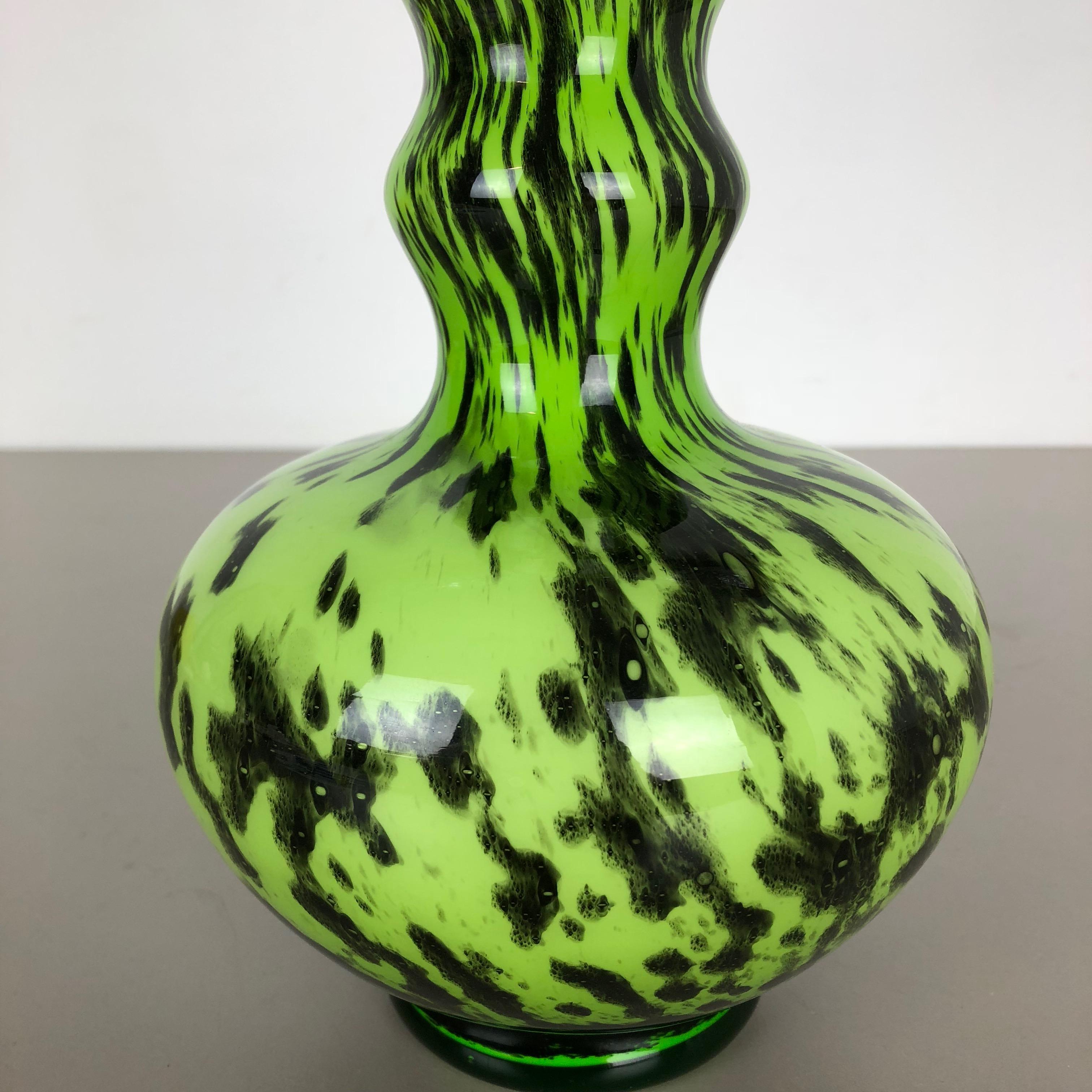 Large Green Vintage Pop Art Opaline Florence Vase Design, Italy For Sale 1