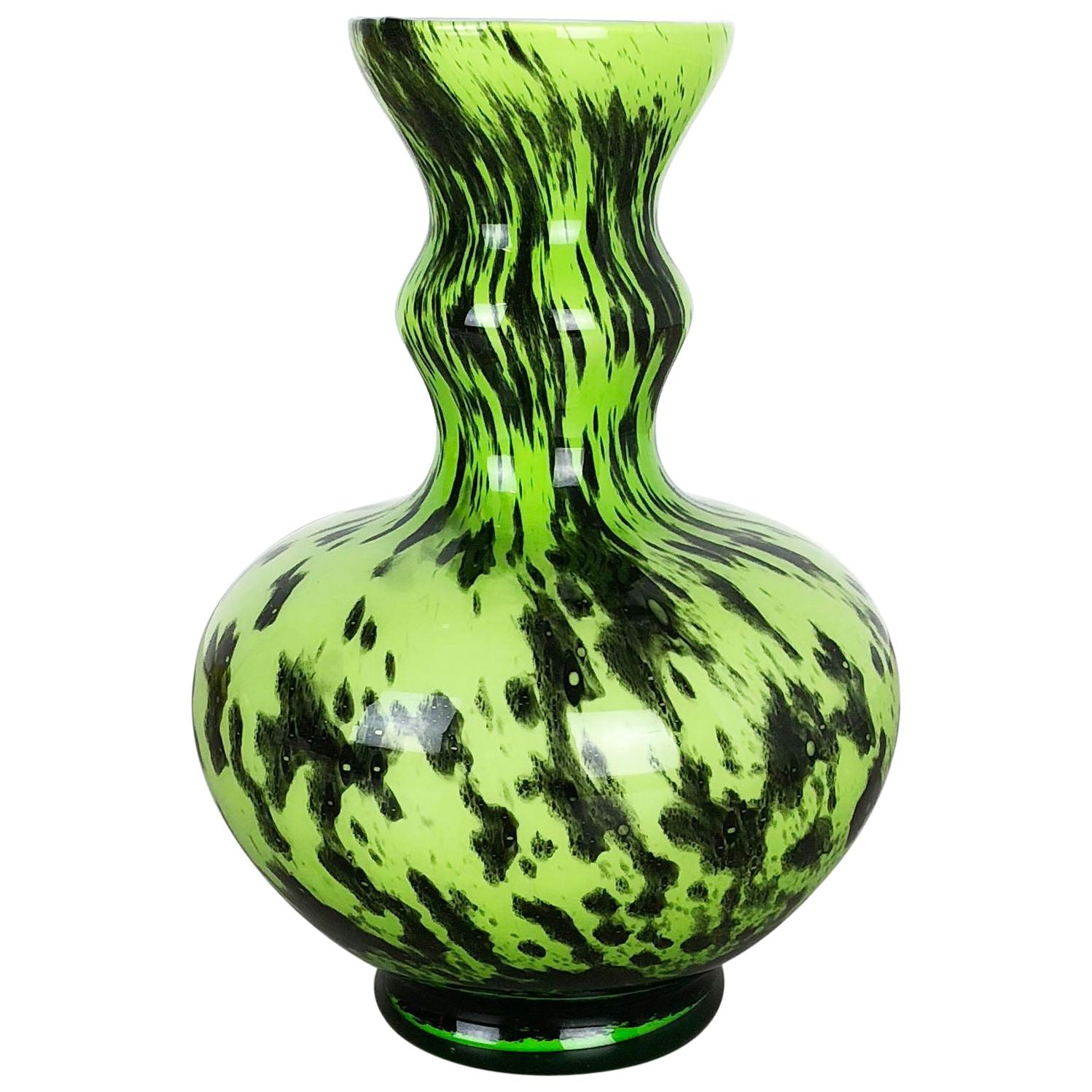 Grand vase vintage vert en opaline Pop Art Florence design, Italie