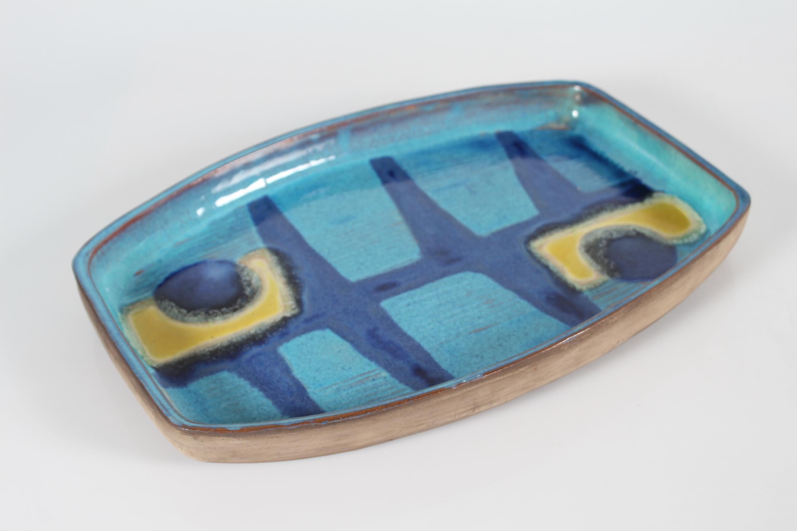 Mid-20th Century Large Grethe Lindblad Oblong Ceramic Dish with Figurative Motif Denmark 1958