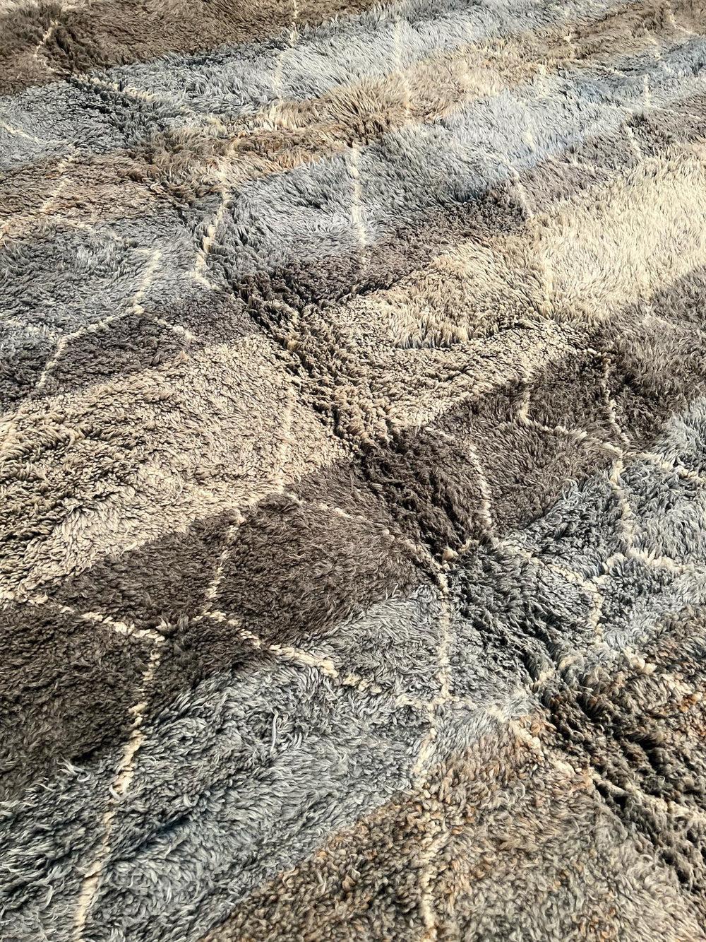 Alfombra grande de lana marroquí Beni Ourain gris azul moderna con diseño de líneas abstractas Tejido en venta
