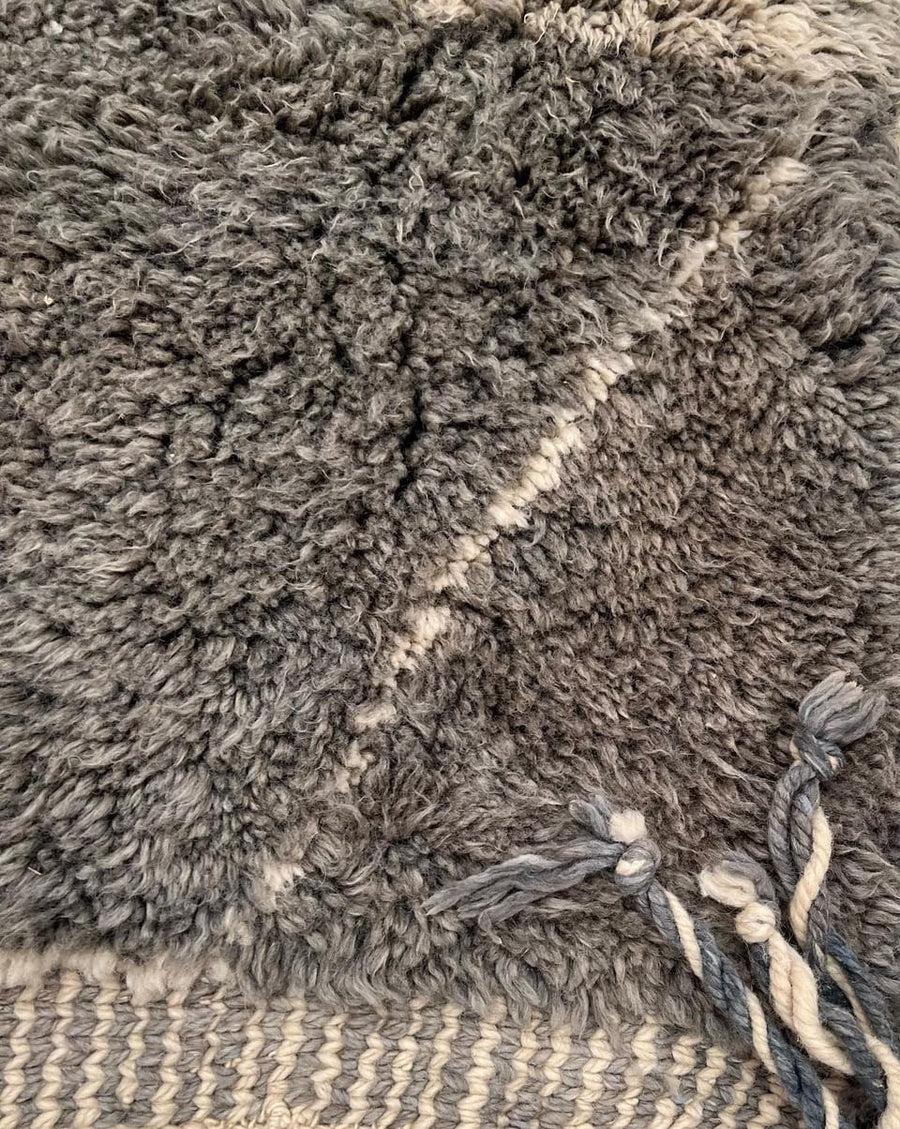 Alfombra grande de lana marroquí Beni Ourain gris azul moderna con diseño de líneas abstractas en venta 1