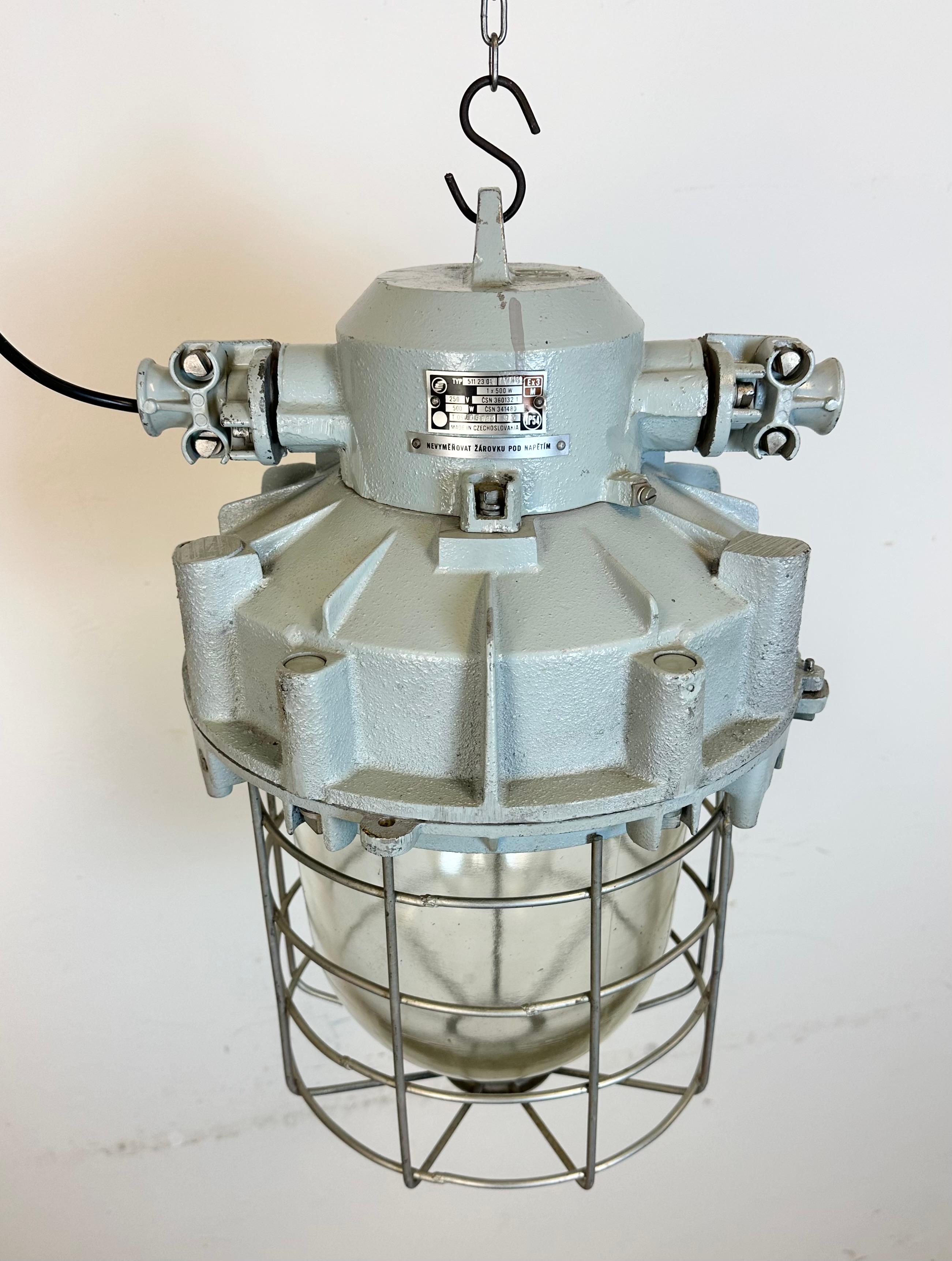 Large Grey Industrial Bunker  Light with Iron Cage from Elektrosvit, 1970s For Sale 5