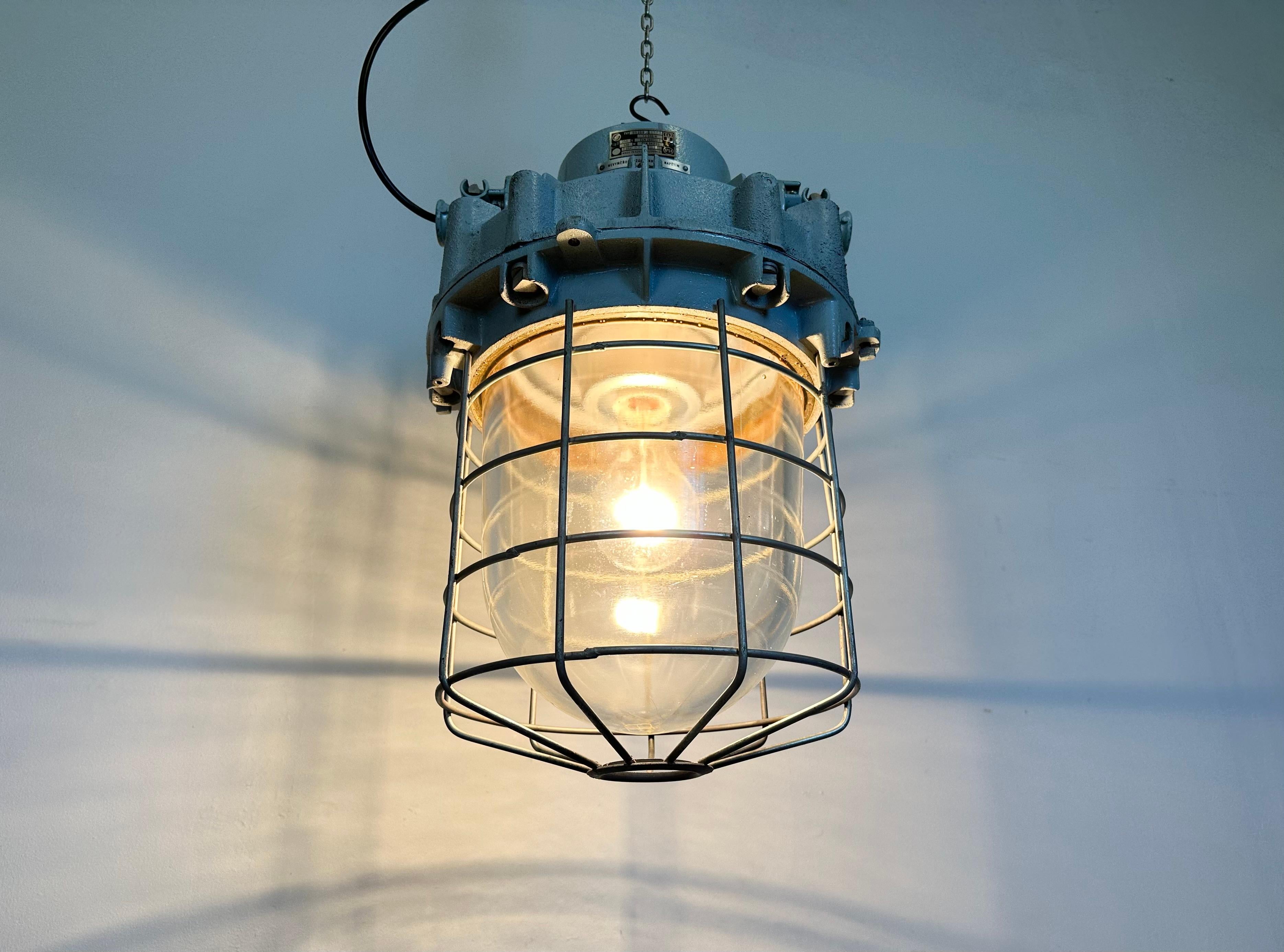 Large Grey Industrial Bunker  Light with Iron Cage from Elektrosvit, 1970s For Sale 8