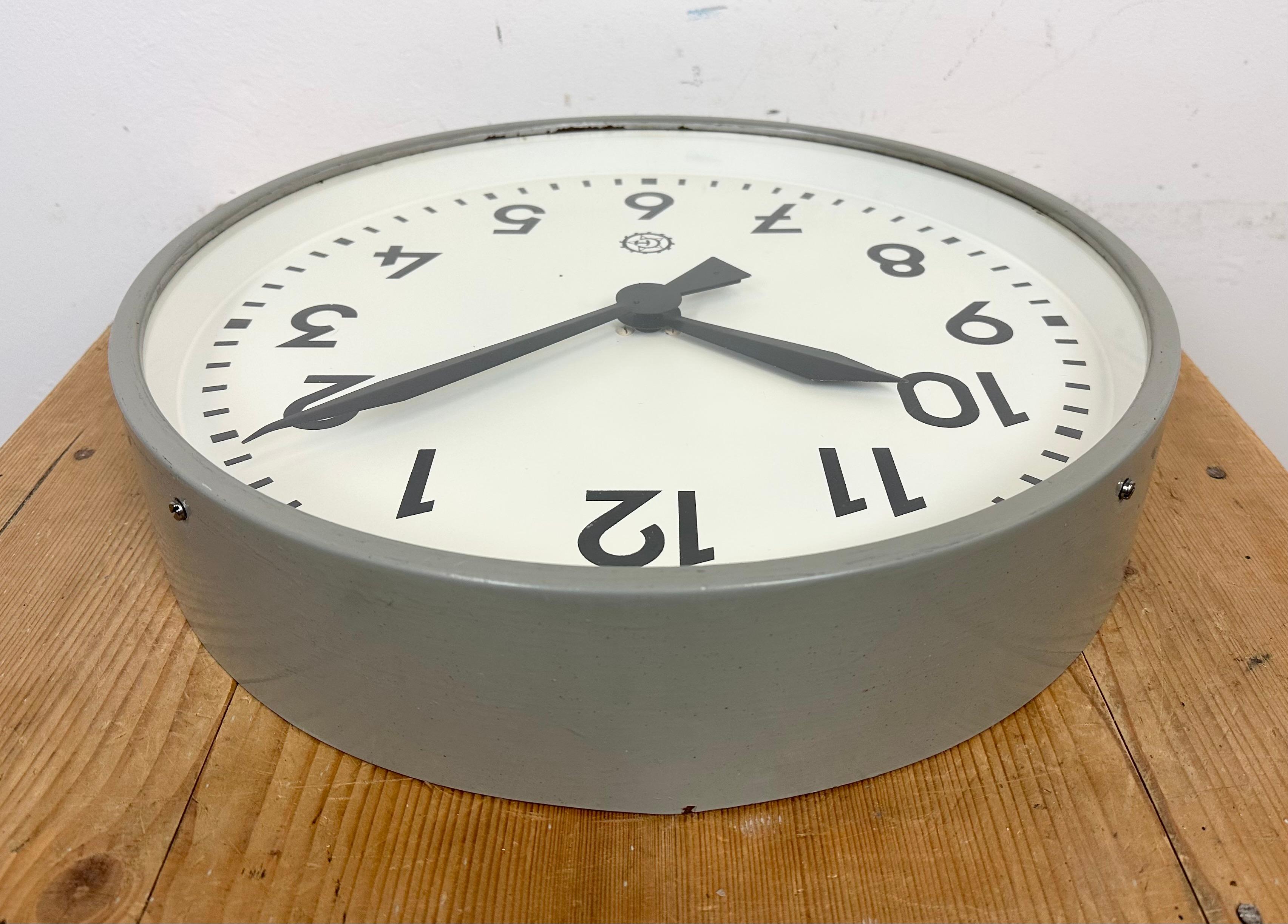 Large Grey Industrial Factory Wall Clock from Chronotechna, 1950s 6