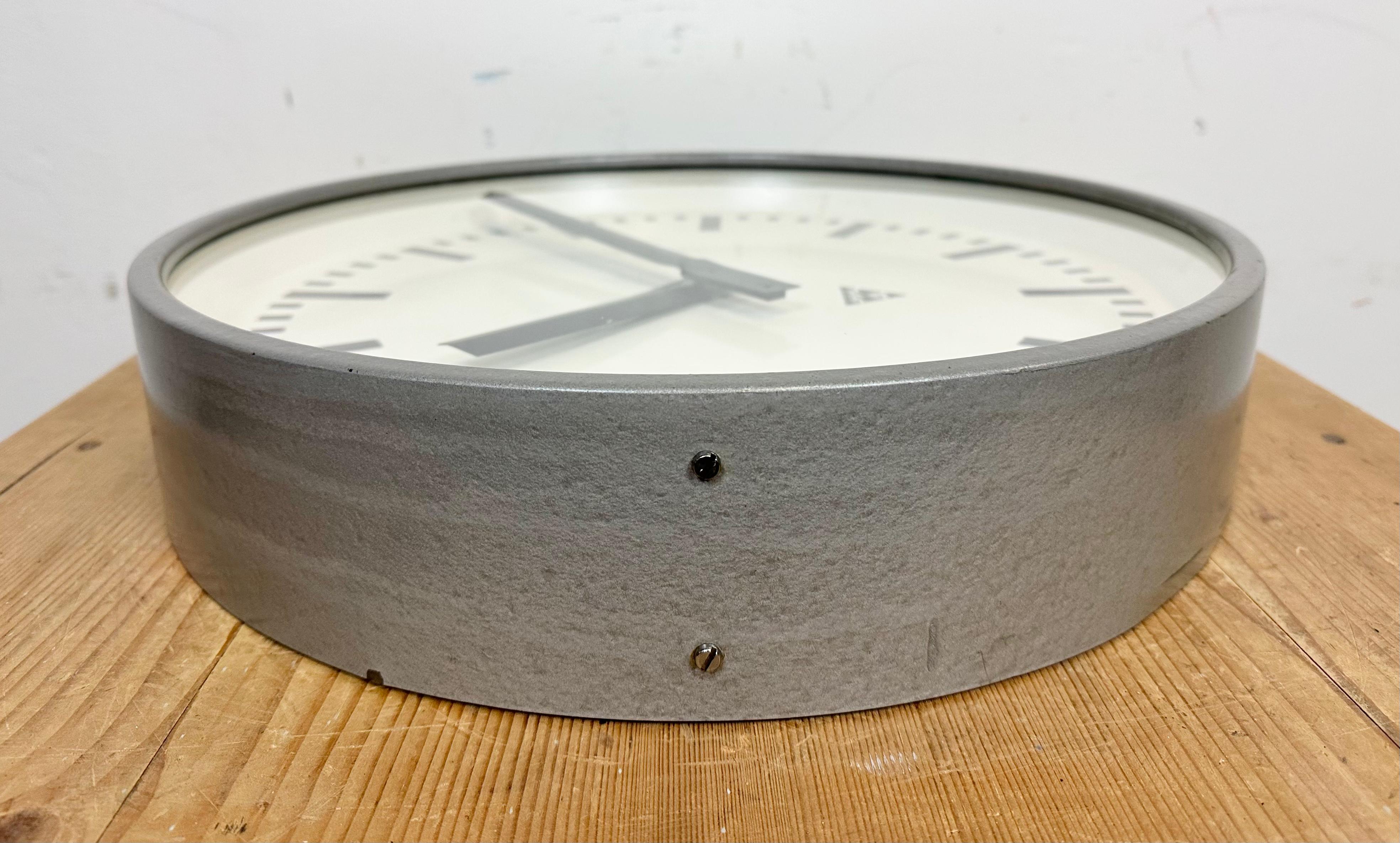 Large Grey Industrial Factory Wall Clock from Pragotron, 1960s 3