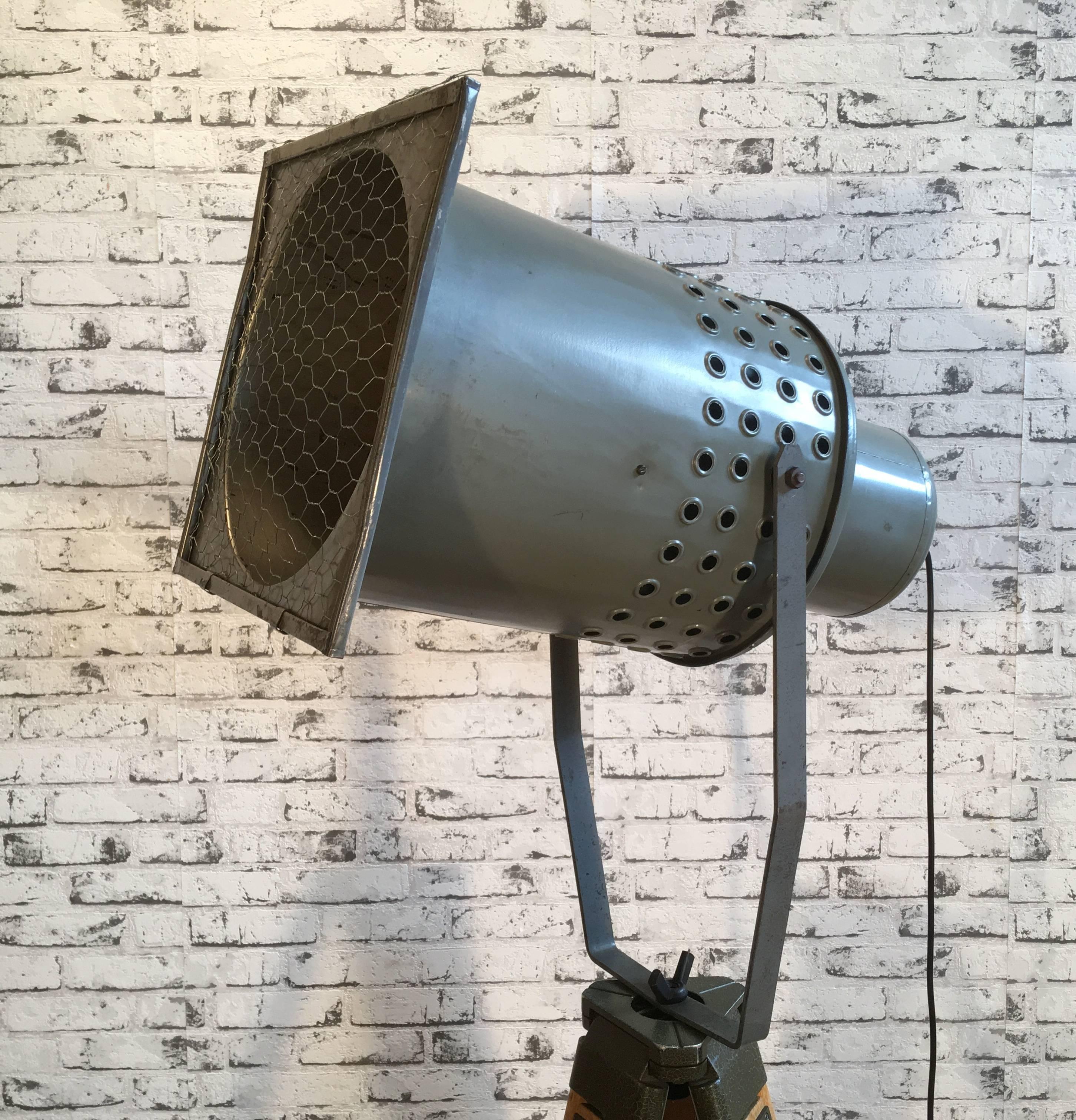 Large Grey Industrial Spotlight on Wooden Tripod For Sale 5