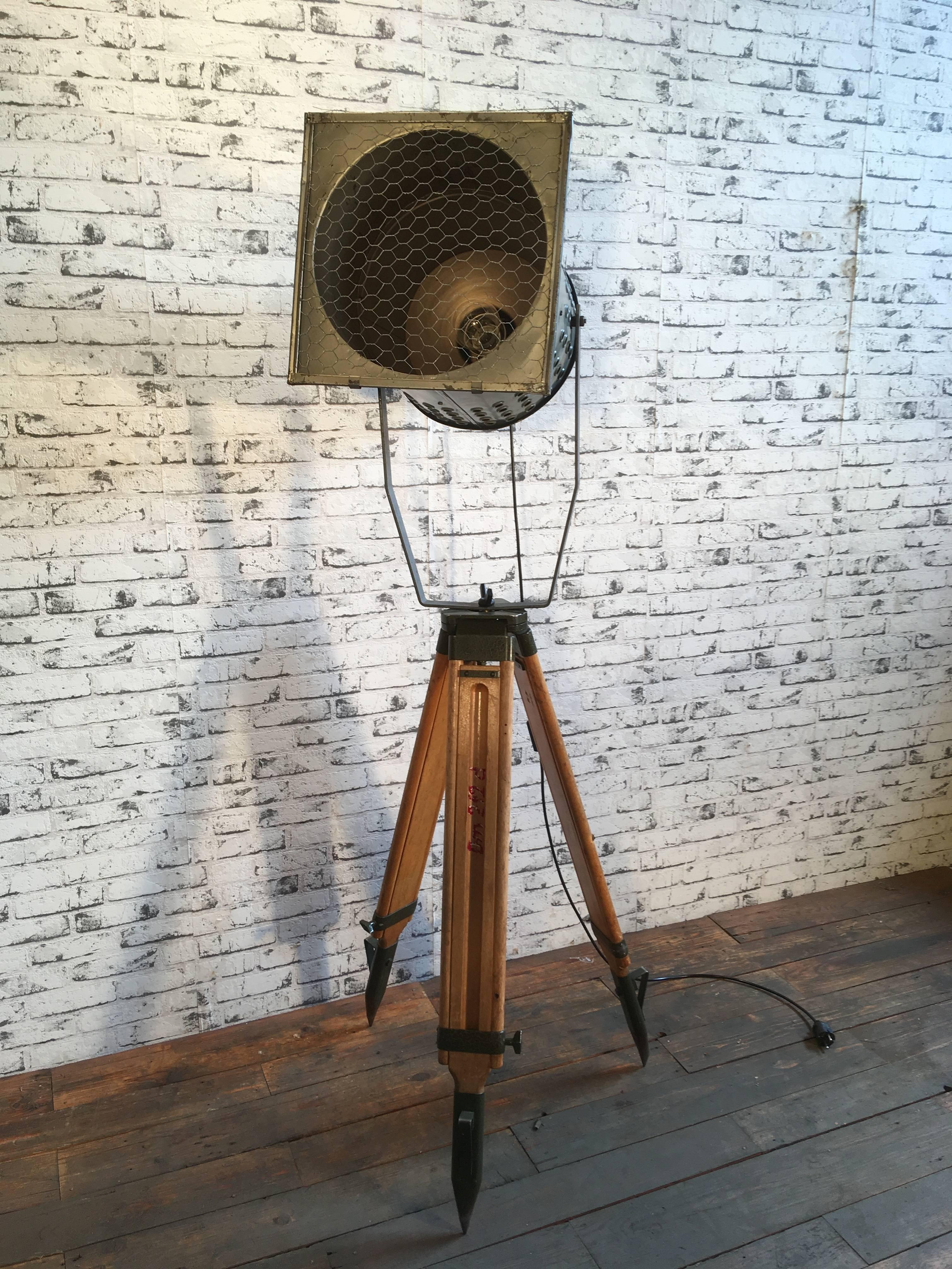 Large Grey Industrial Spotlight on Wooden Tripod For Sale 6