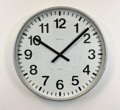 Große graue industrielle Wanduhr von Kienzle, 1980er Jahre