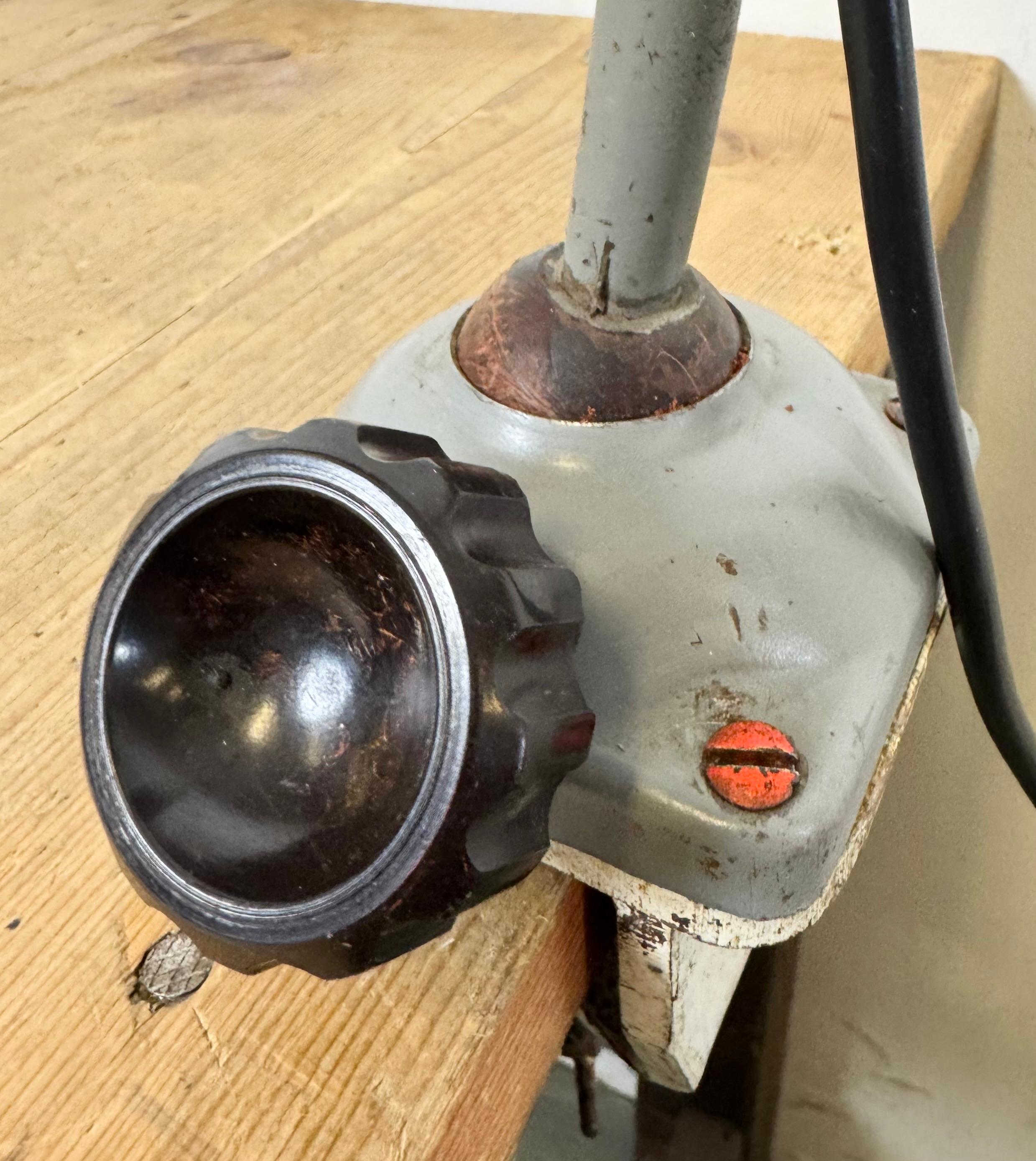 Large Grey Industrial Workshop Table Lamp, 1960s For Sale 6