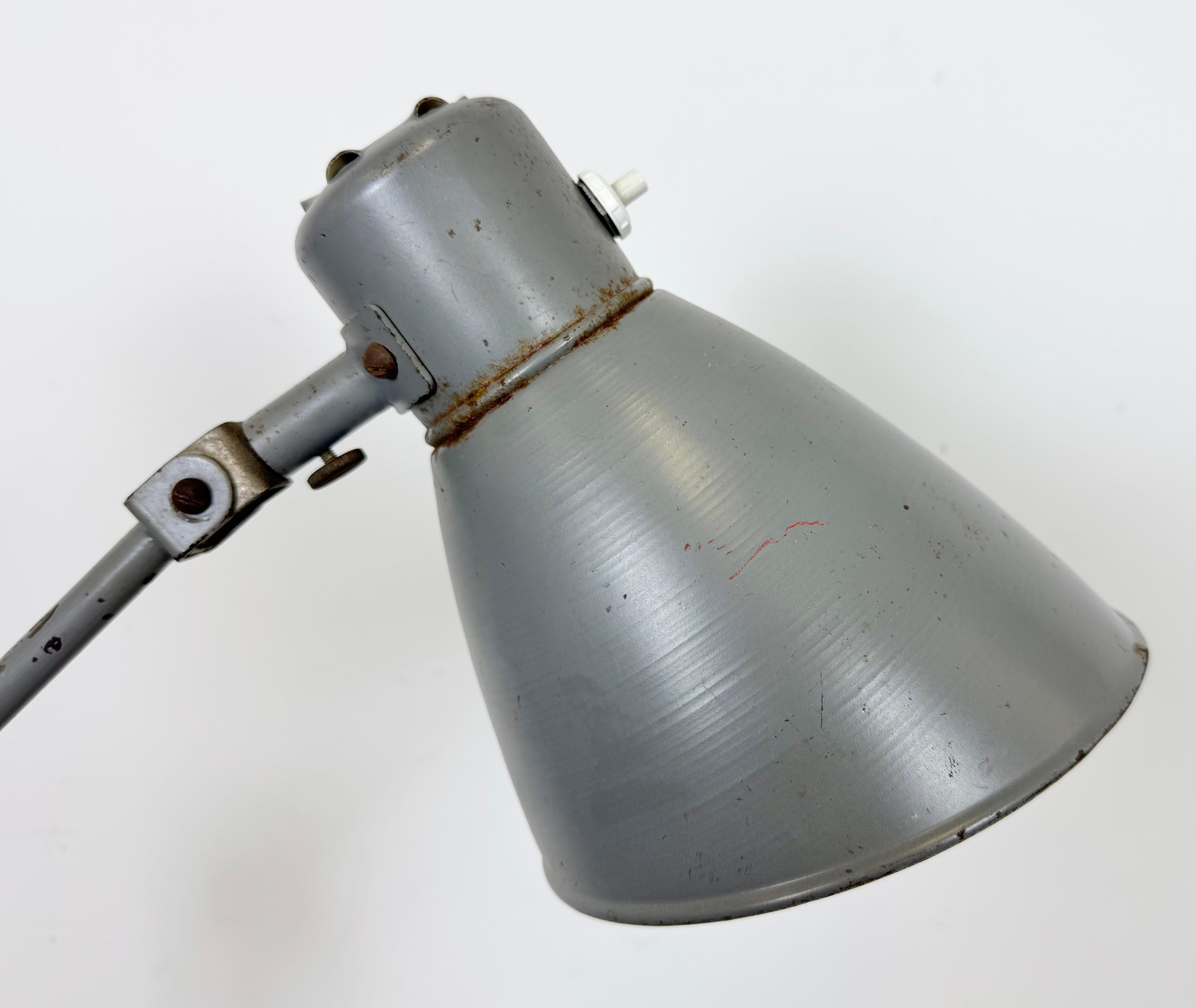Large Grey Industrial Workshop Table Lamp, 1960s For Sale 10