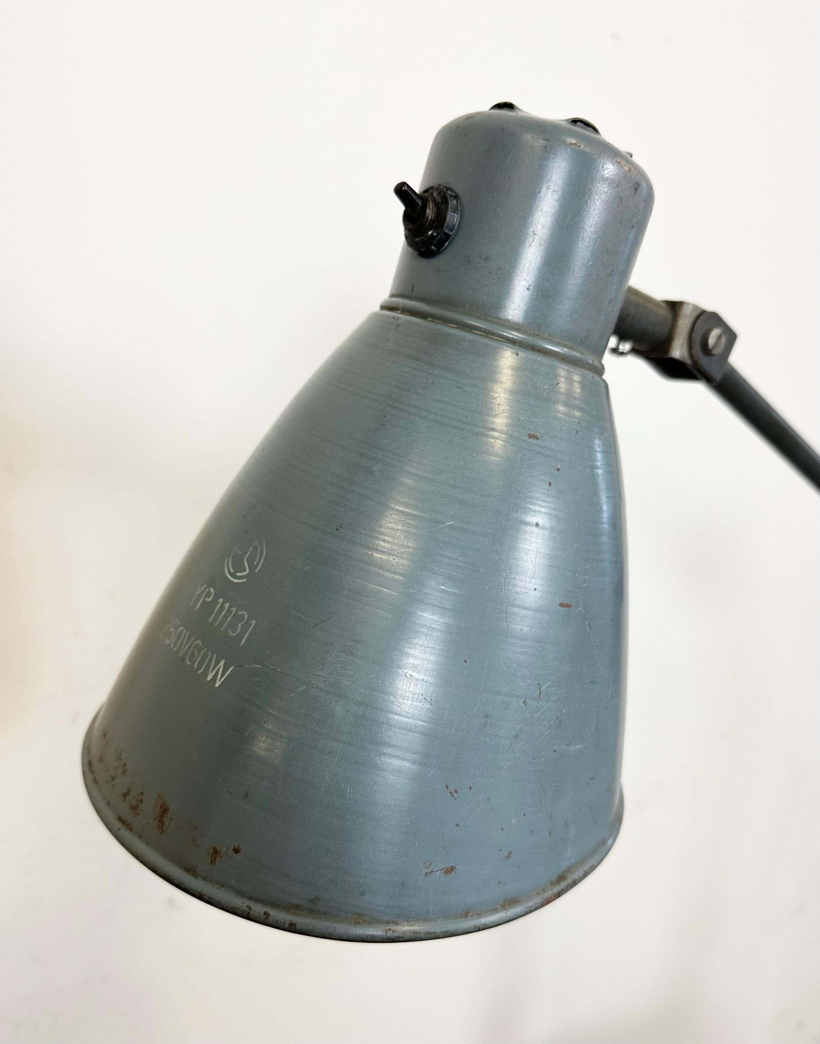 Large Grey Industrial Workshop Table Lamp, 1960s For Sale 1