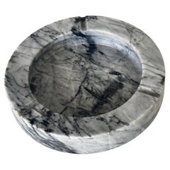 Cenicero grande de mármol gris - Italiano de mediados de siglo - Objeto escultórico o recogedor