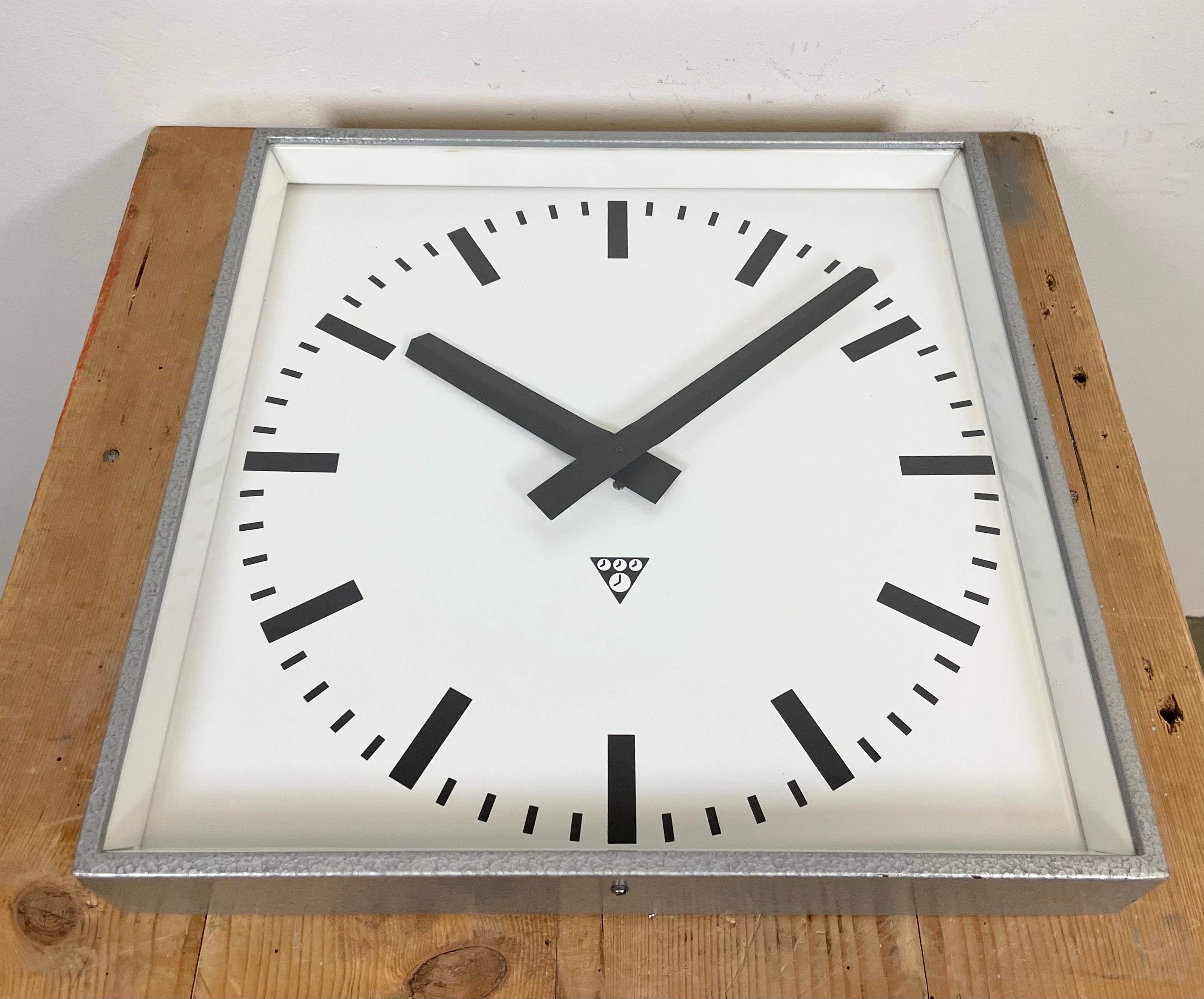 Large Grey Square Wall Clock from Pragotron, 1970s In Good Condition For Sale In Kojetice, CZ