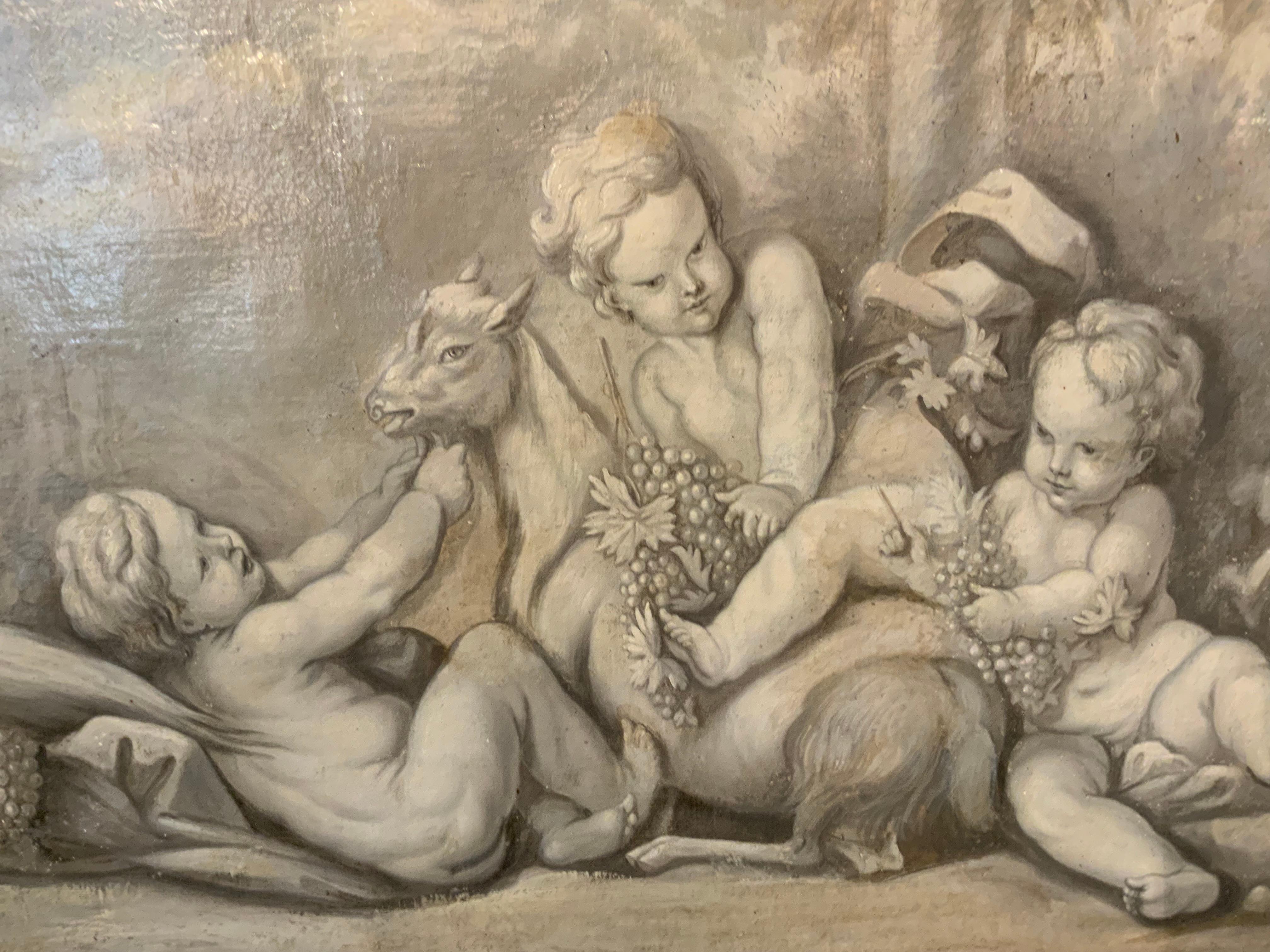 Gran cuadro grisalle de querubines en marco pintado de gris en venta 1