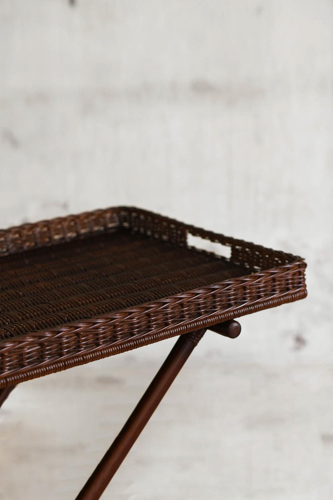 Italiano Gueridon grande in rattan color nocciola - Edizioni Molto in vendita