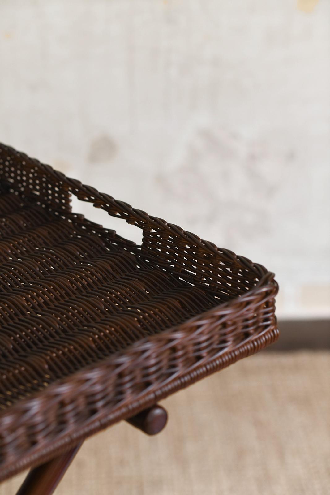 Pelle Gueridon grande in rattan color nocciola - Edizioni Molto in vendita