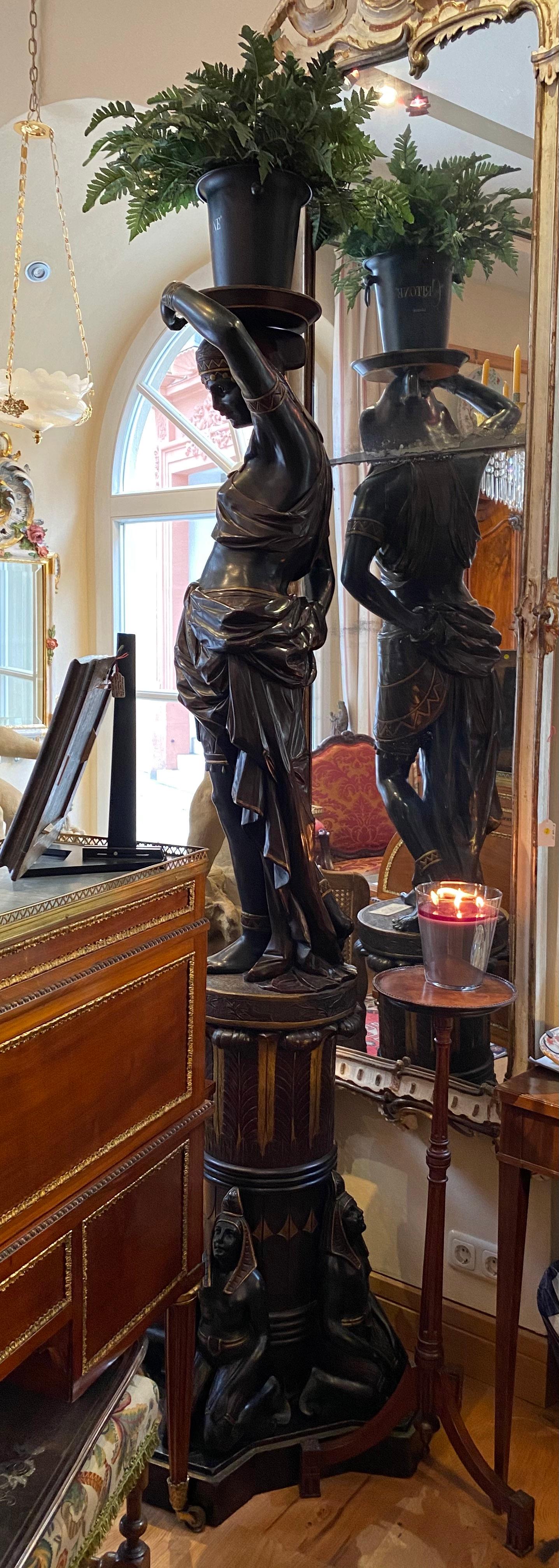 Large Guéridon Sculpture of an Egyptian Woman, Venice C. 1865, Italy For Sale 1