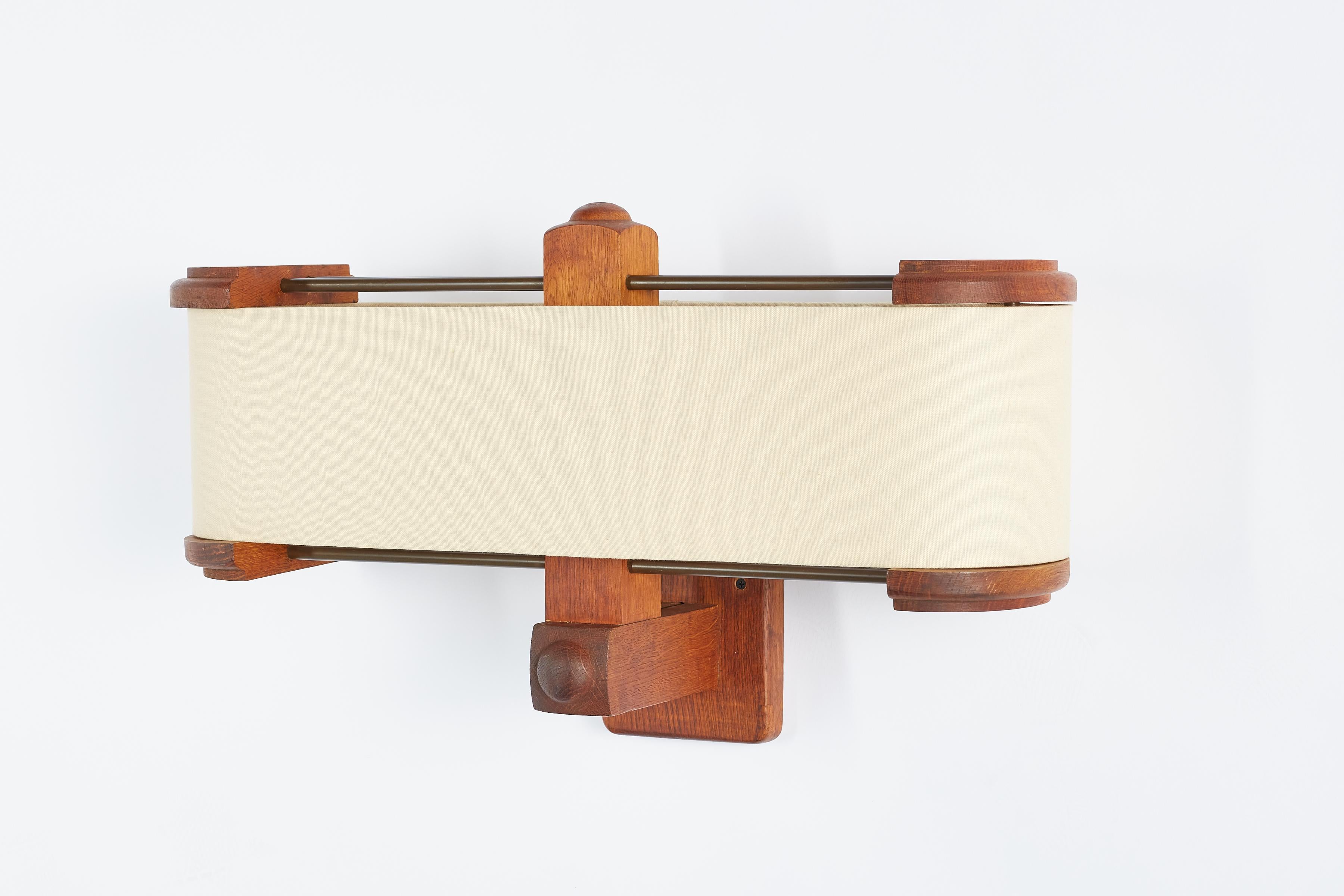 Metal Large Guillerme et Chambron Sconce