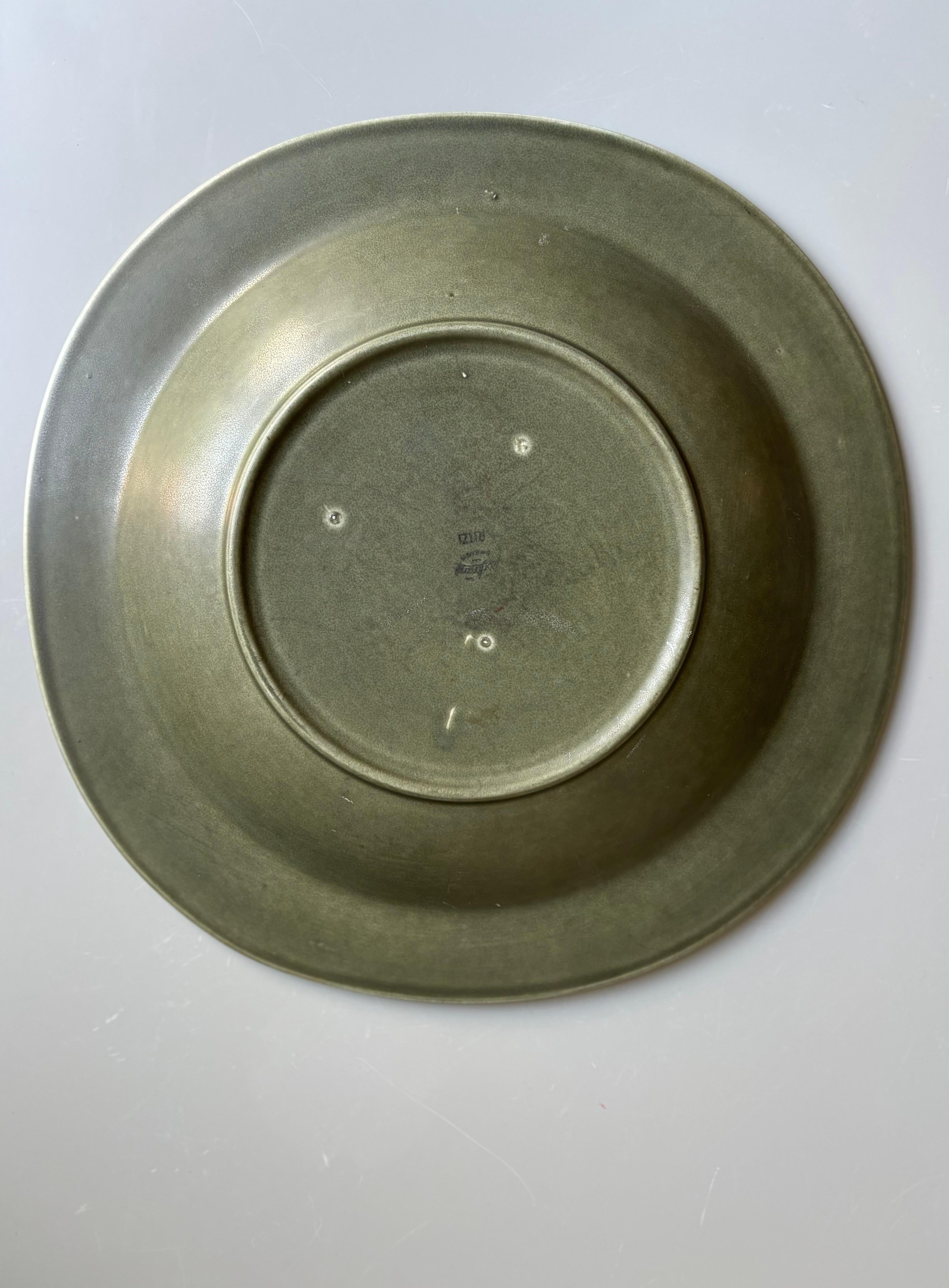 20th Century Large Gunnar Nylund Sage Green Stoneware Plate, Sweden, 1960s For Sale