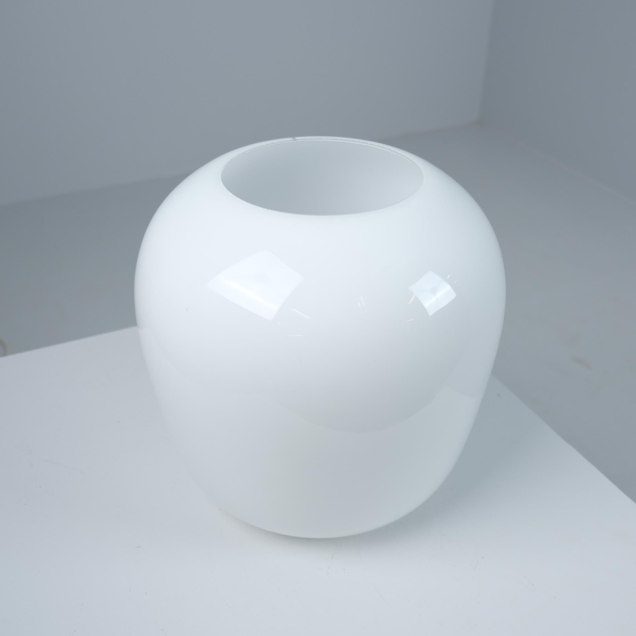 Große Gunnel Nyman-Pendelleuchte 81003, vernickeltes Messing und weißes Opalglas, Idman 1950er Jahre im Angebot 7